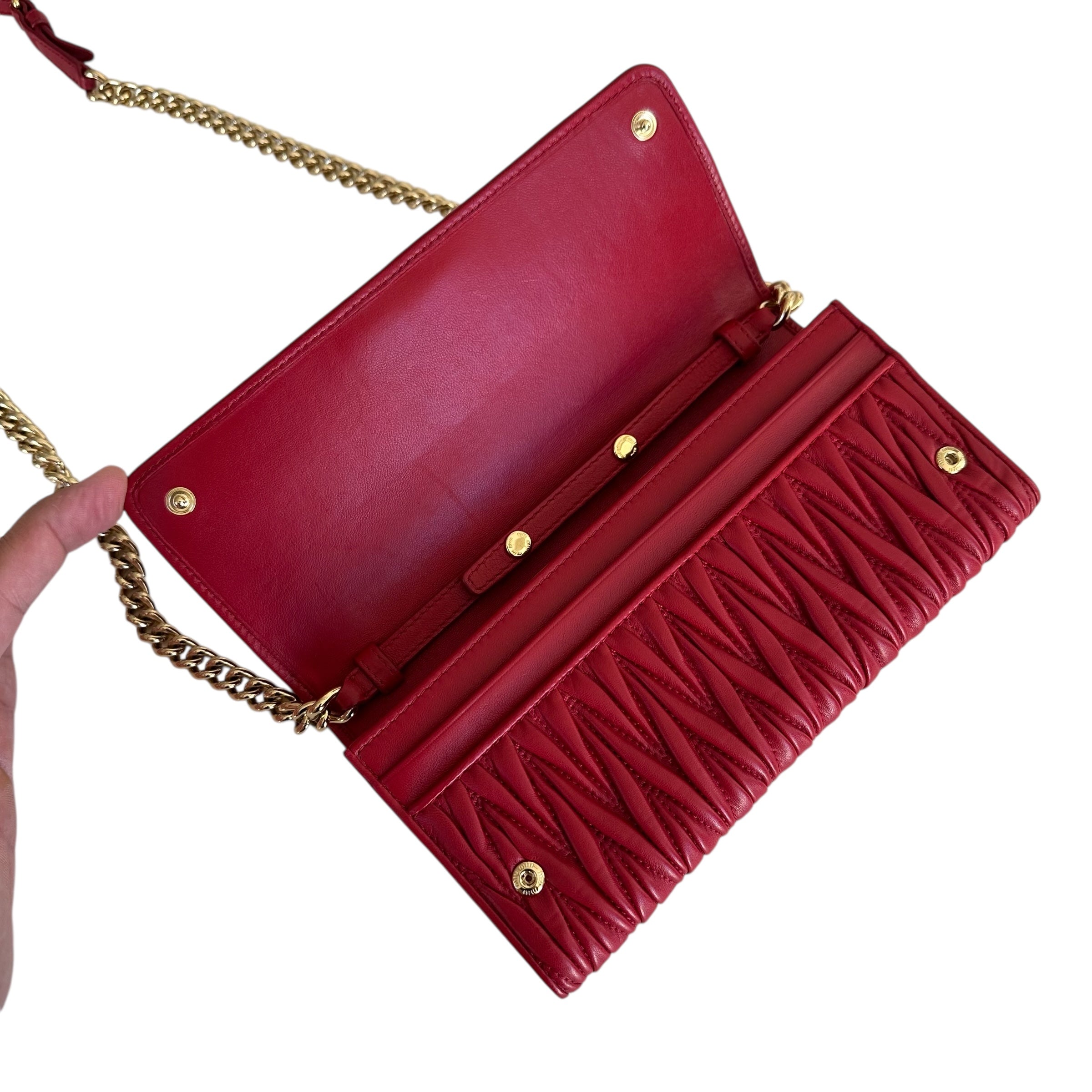 Miu Miu portafoglio con catena