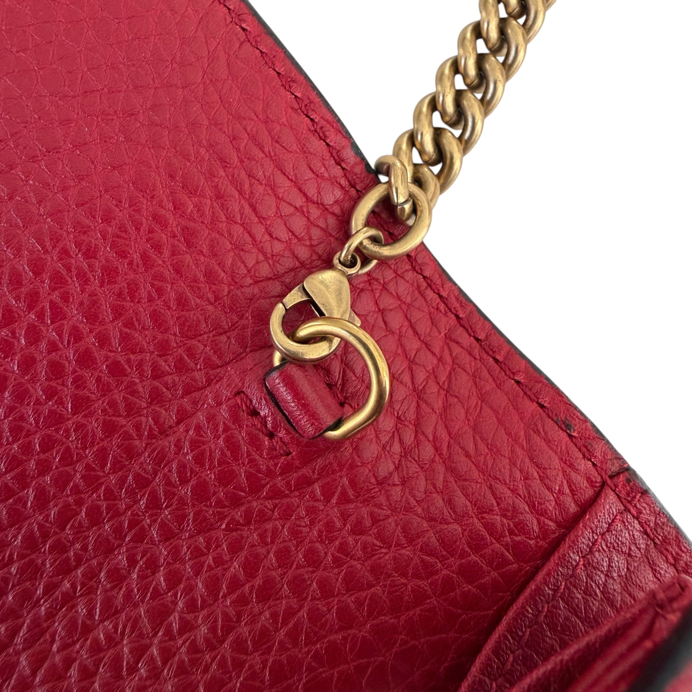 Gucci portafoglio GG Marmont con catena