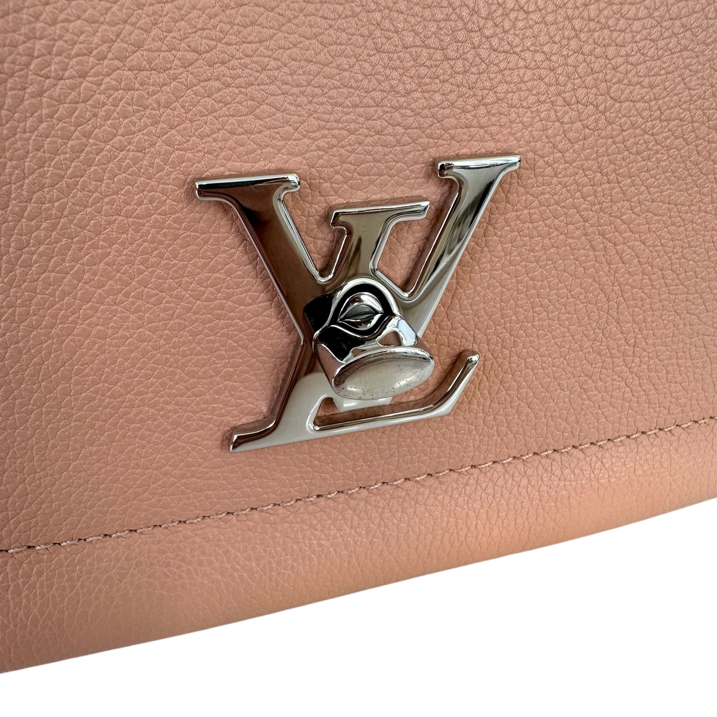 Louis Vuitton borsa LockMe II Venus