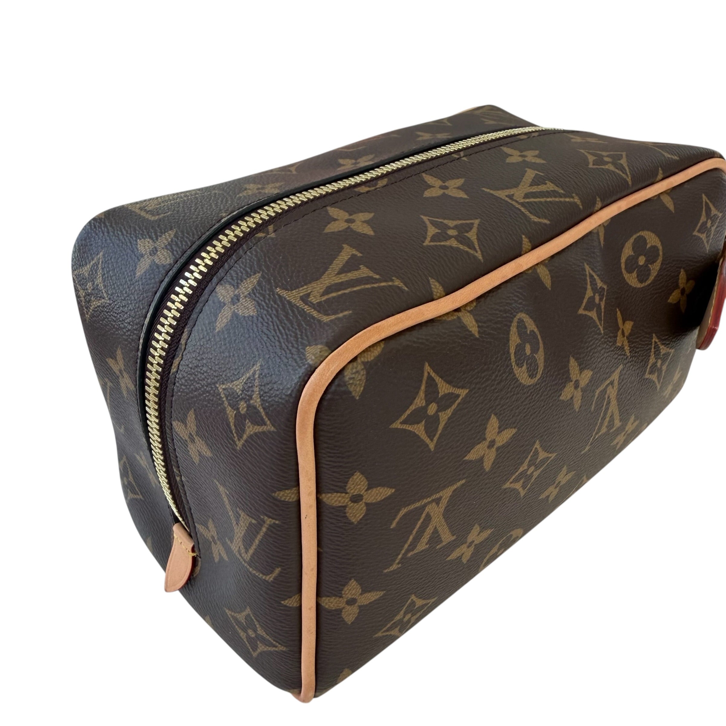 Louis Vuitton Trousse Toilette Locker Dopp Kit