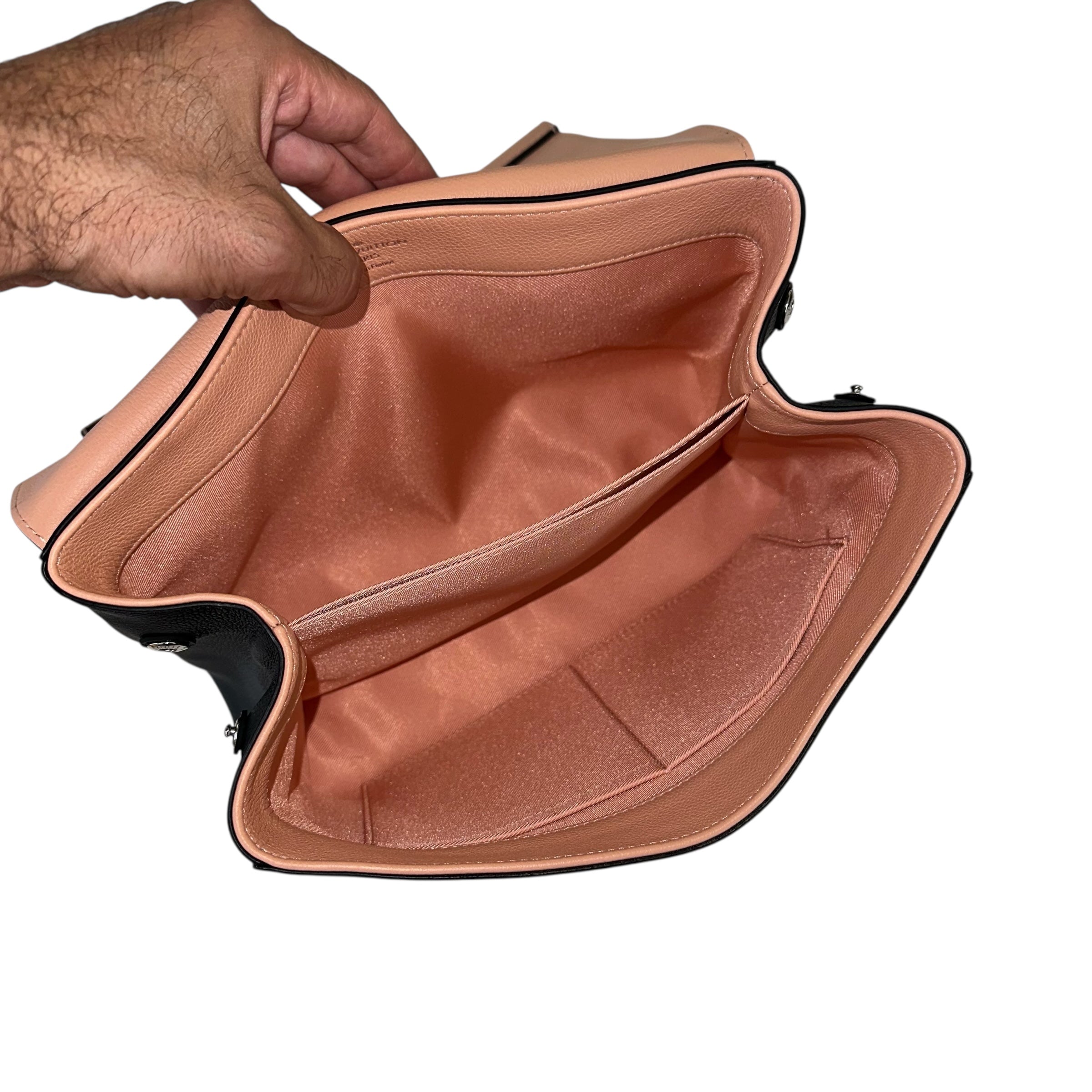 Louis Vuitton borsa LockMe II Venus