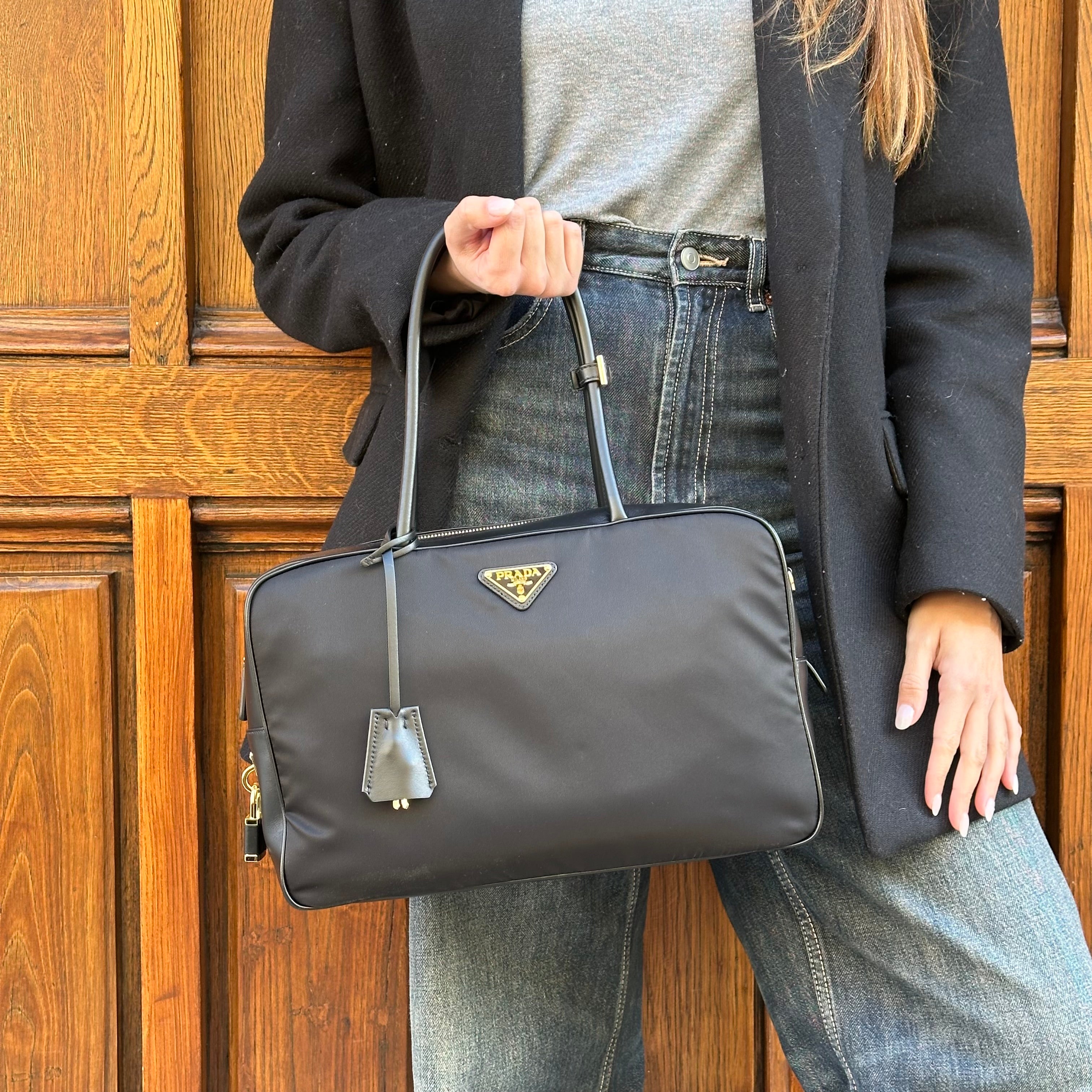 Prada borsa Bauletto large in Re-Nylon