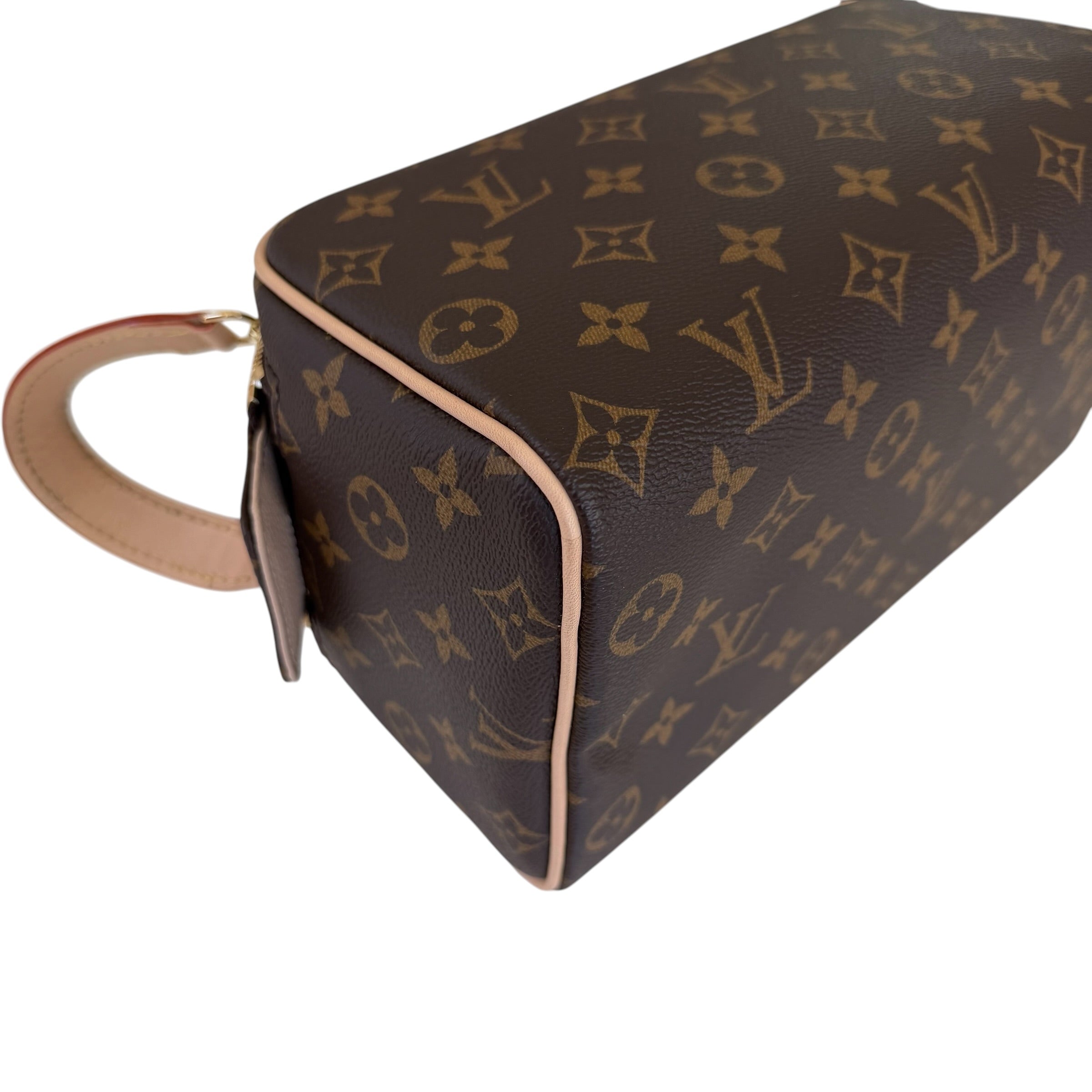 Louis Vuitton Trousse Toilette Dopp Kit