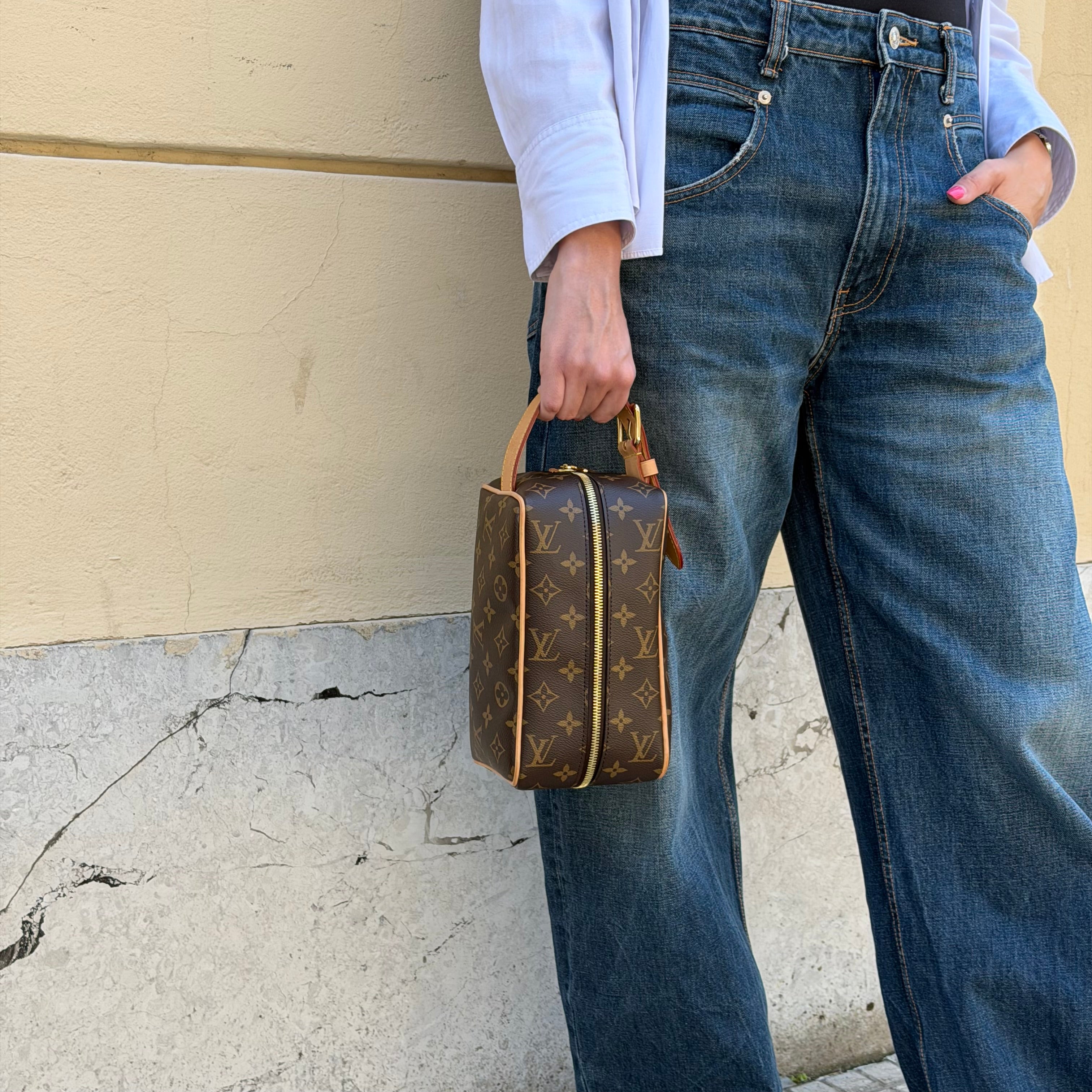 Louis Vuitton Trousse Toilette Locker Dopp Kit