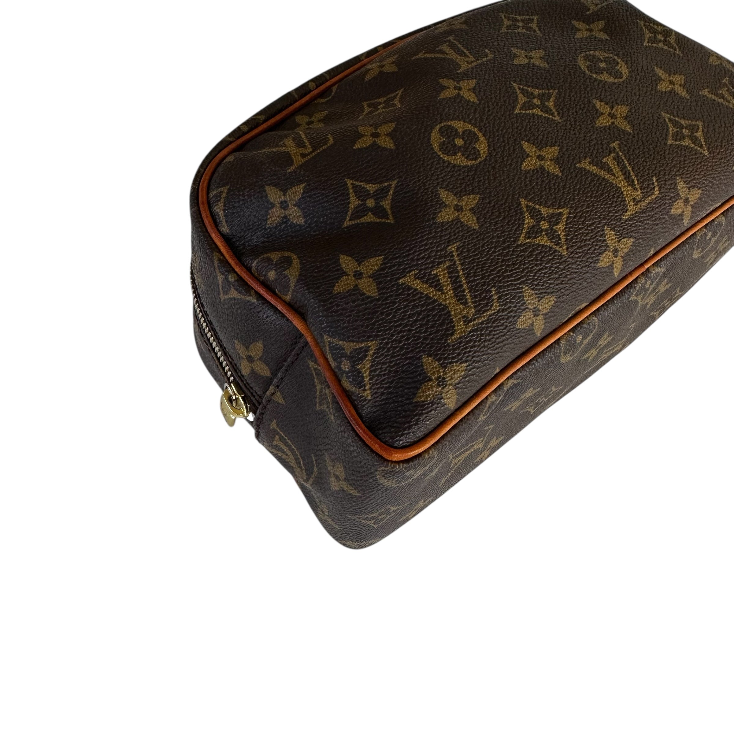 Louis Vuitton Trousse Toilette 25