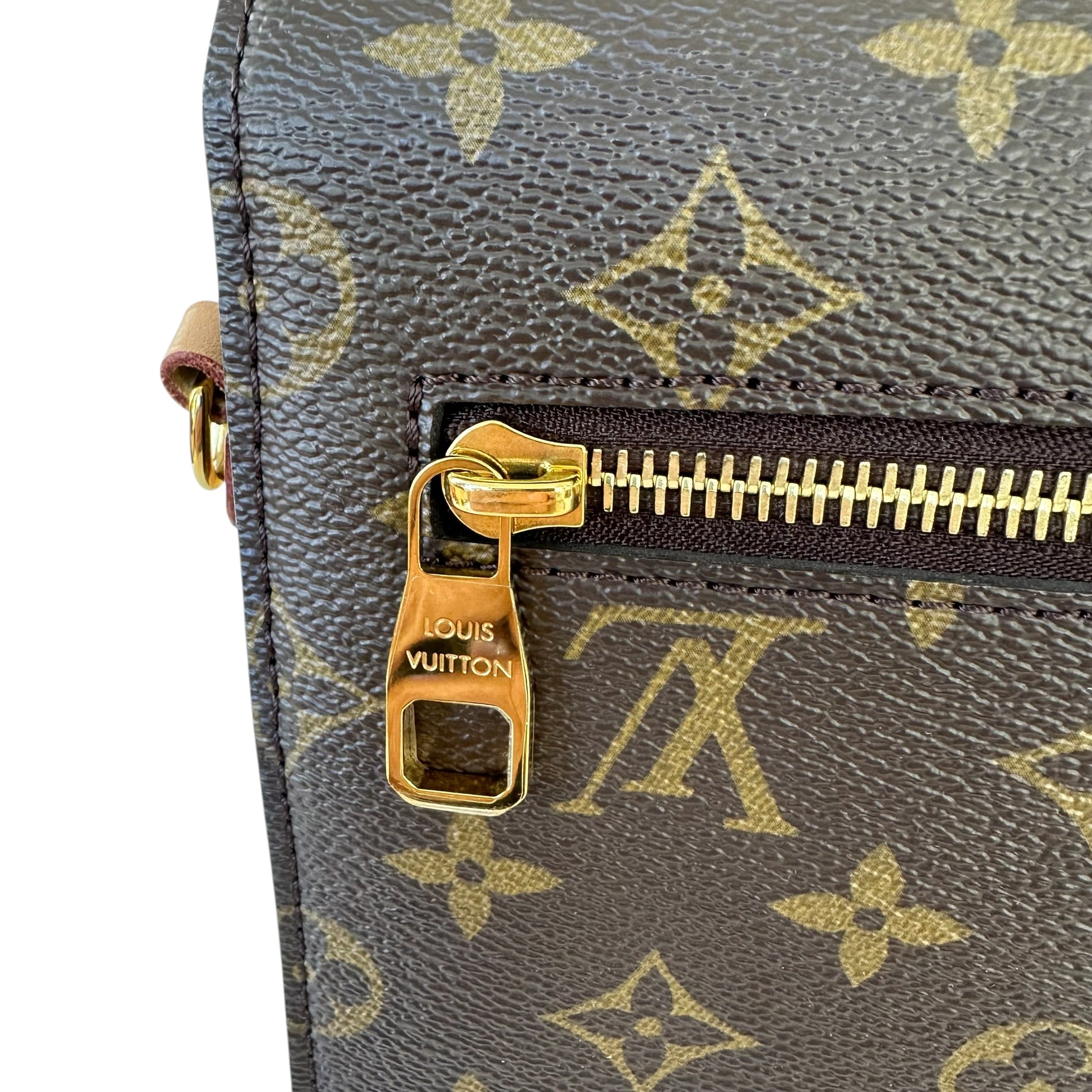Louis Vuitton Pochette Metis