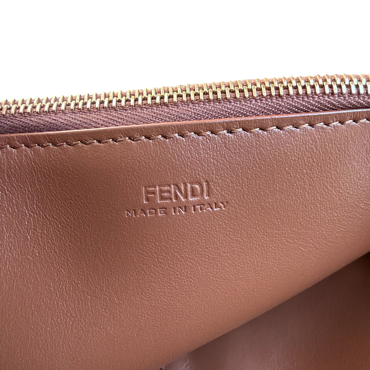 Fendi portafoglio con catena
