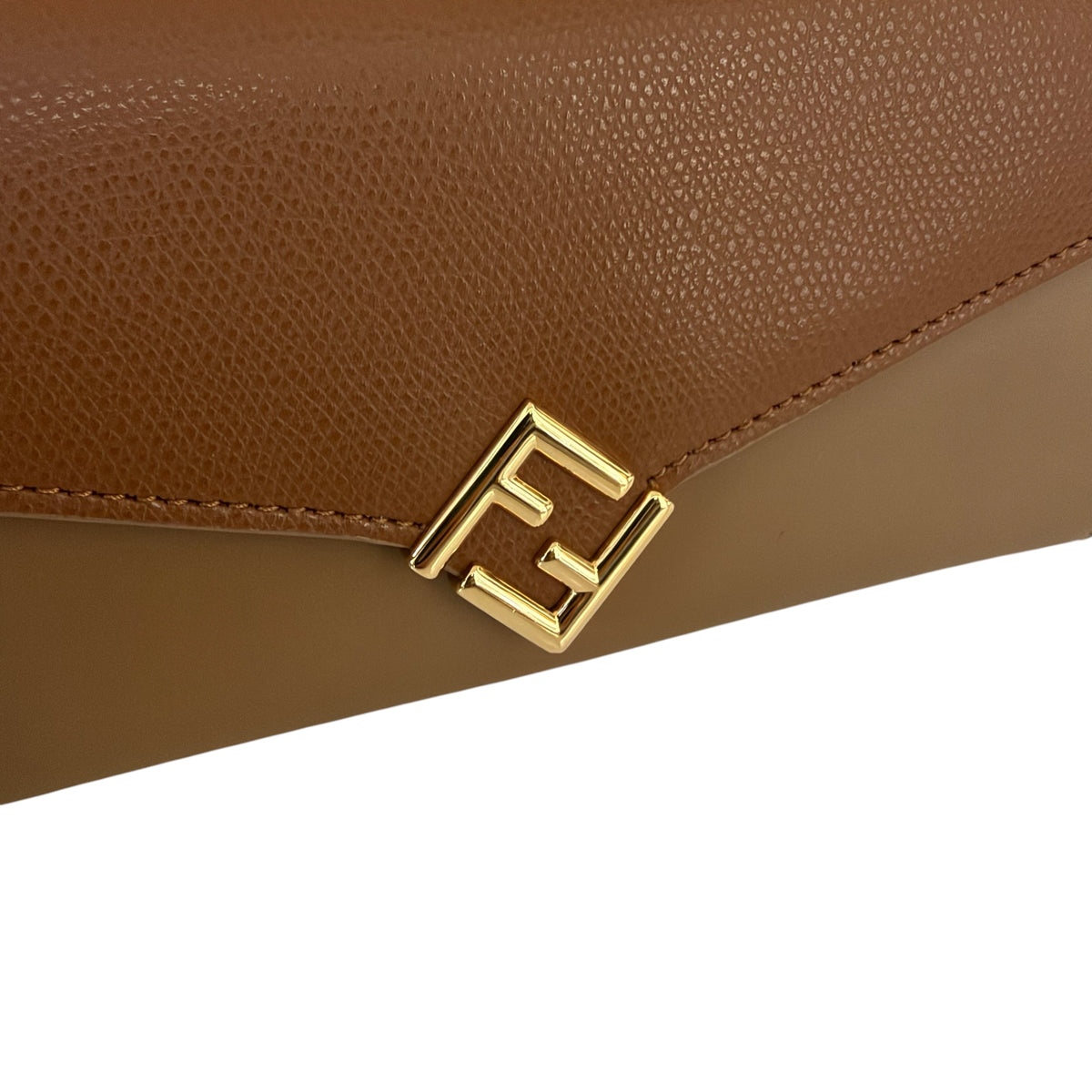 Fendi portafoglio con catena