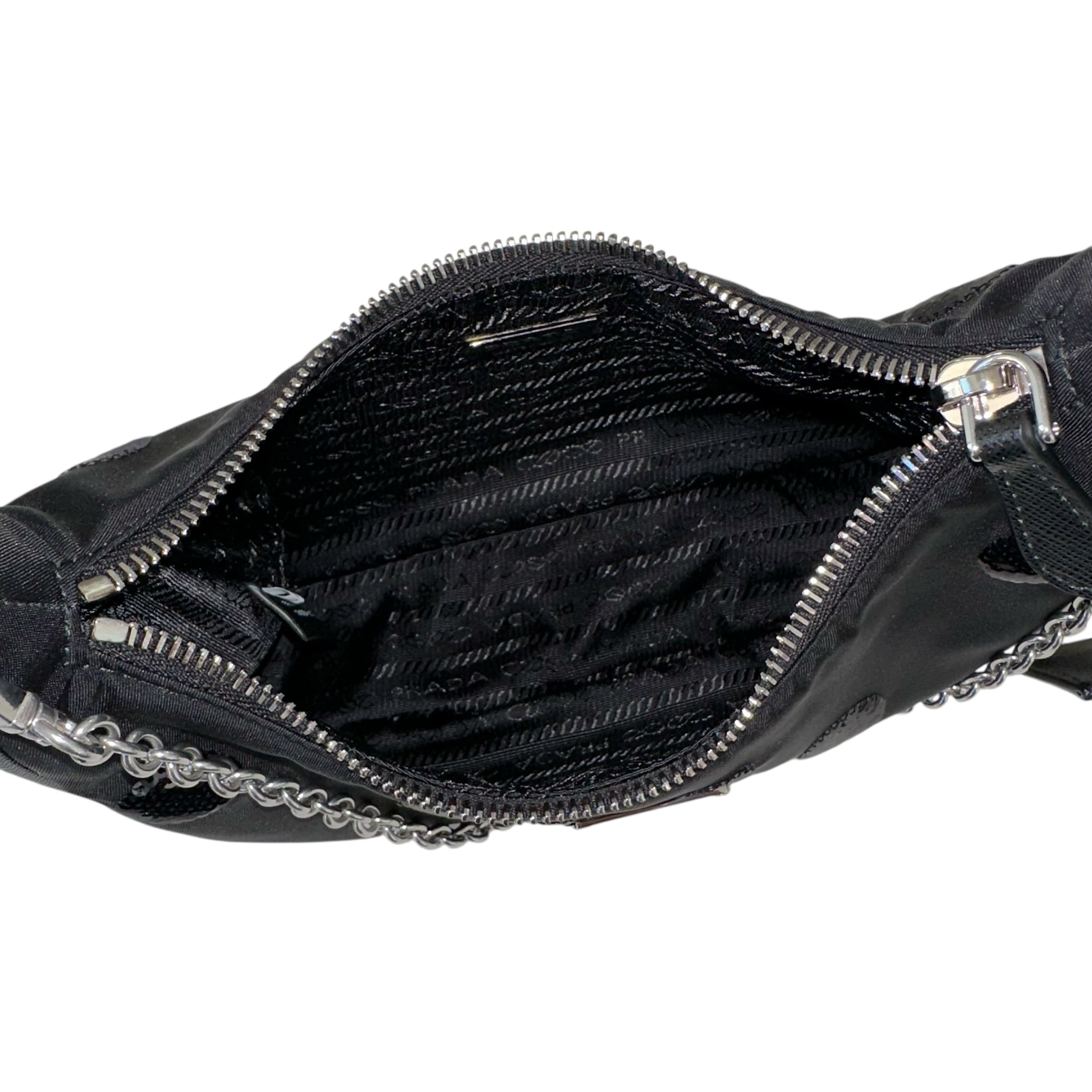 Prada borsa Re-Edition 2005