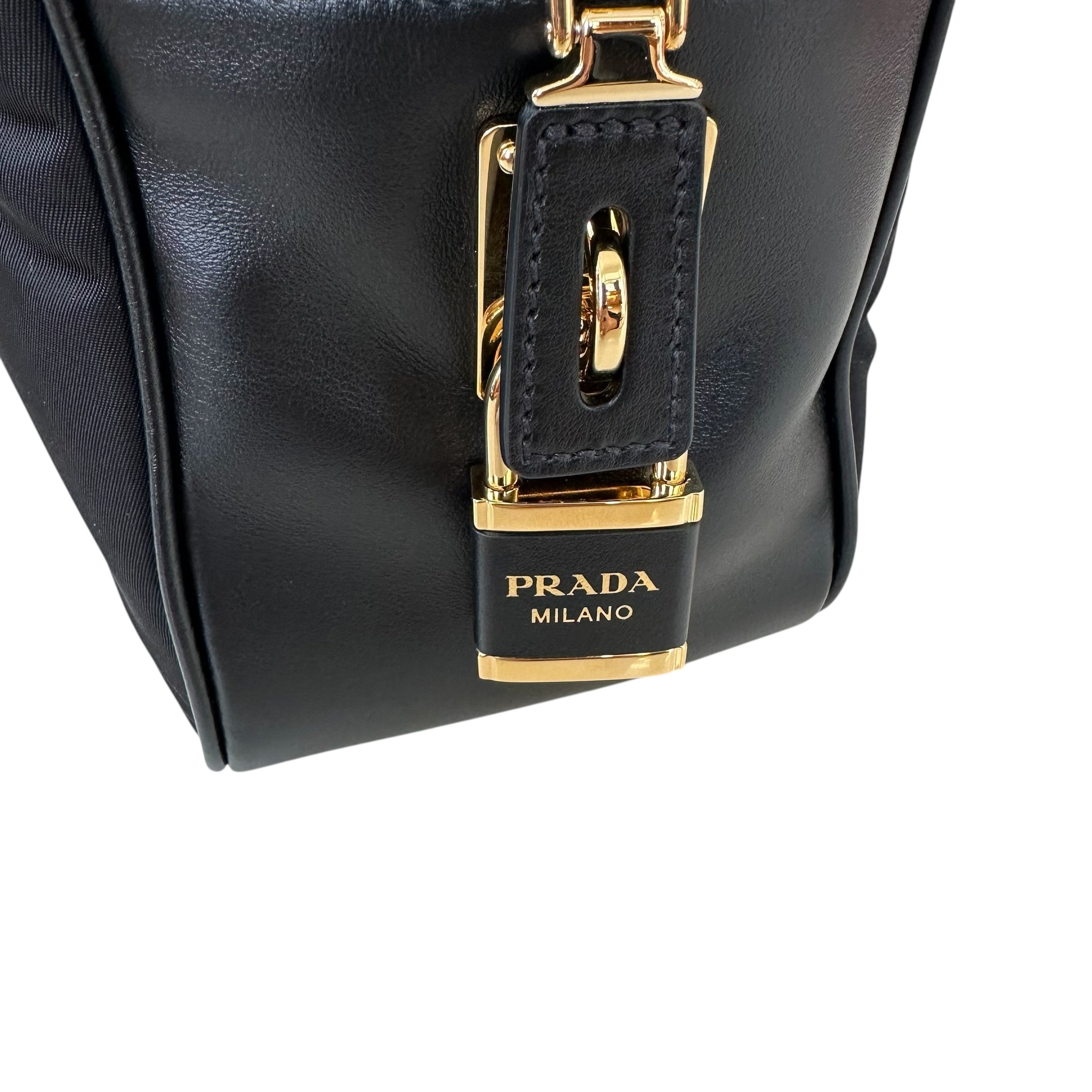 Prada borsa Bauletto large in Re-Nylon