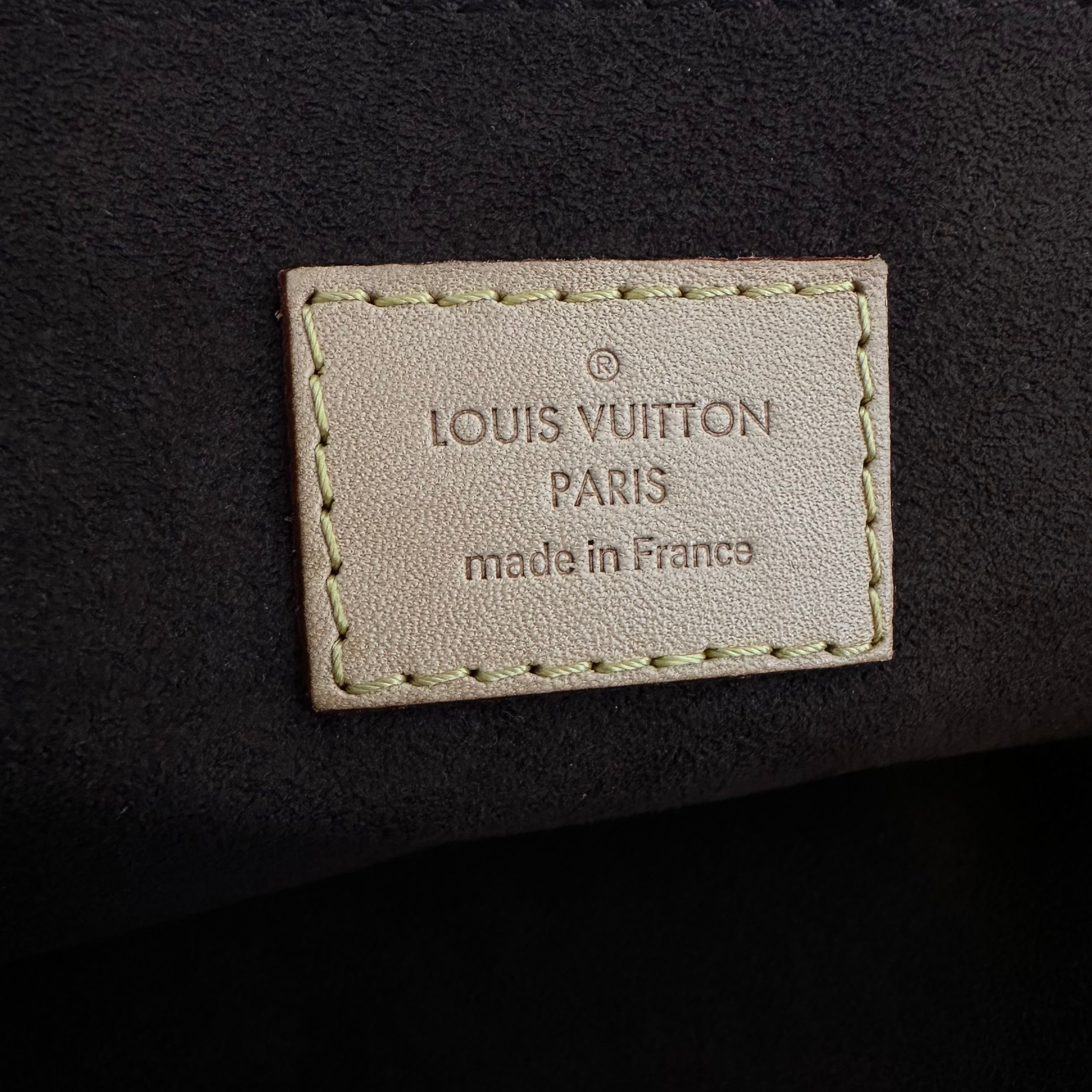 Louis Vuitton Pochette Metis