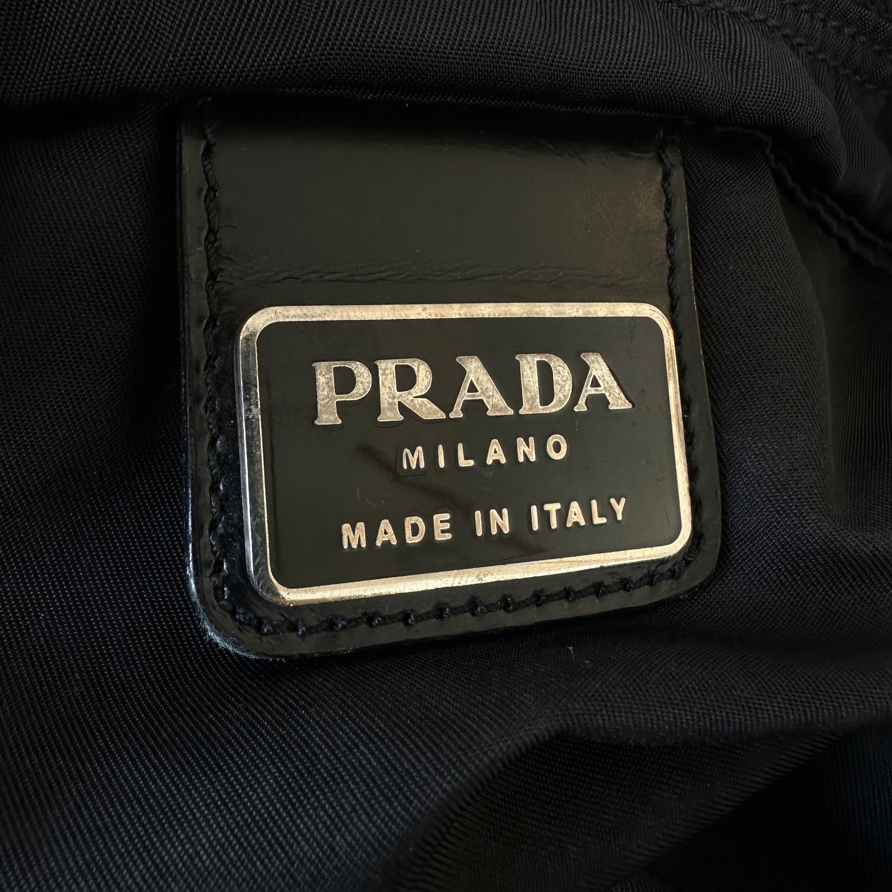 Prada Messenger