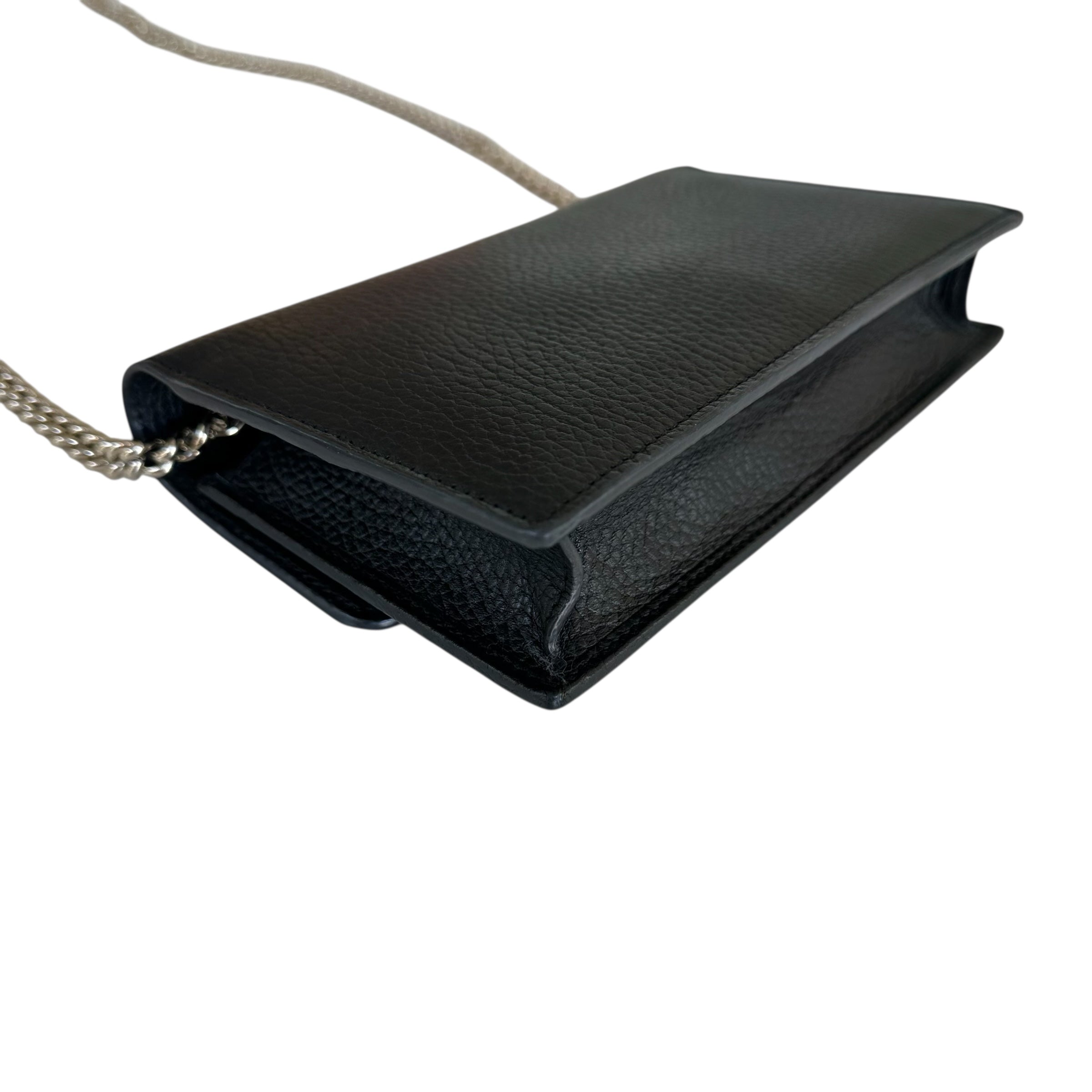 Gucci portafoglio con catena Interlocking