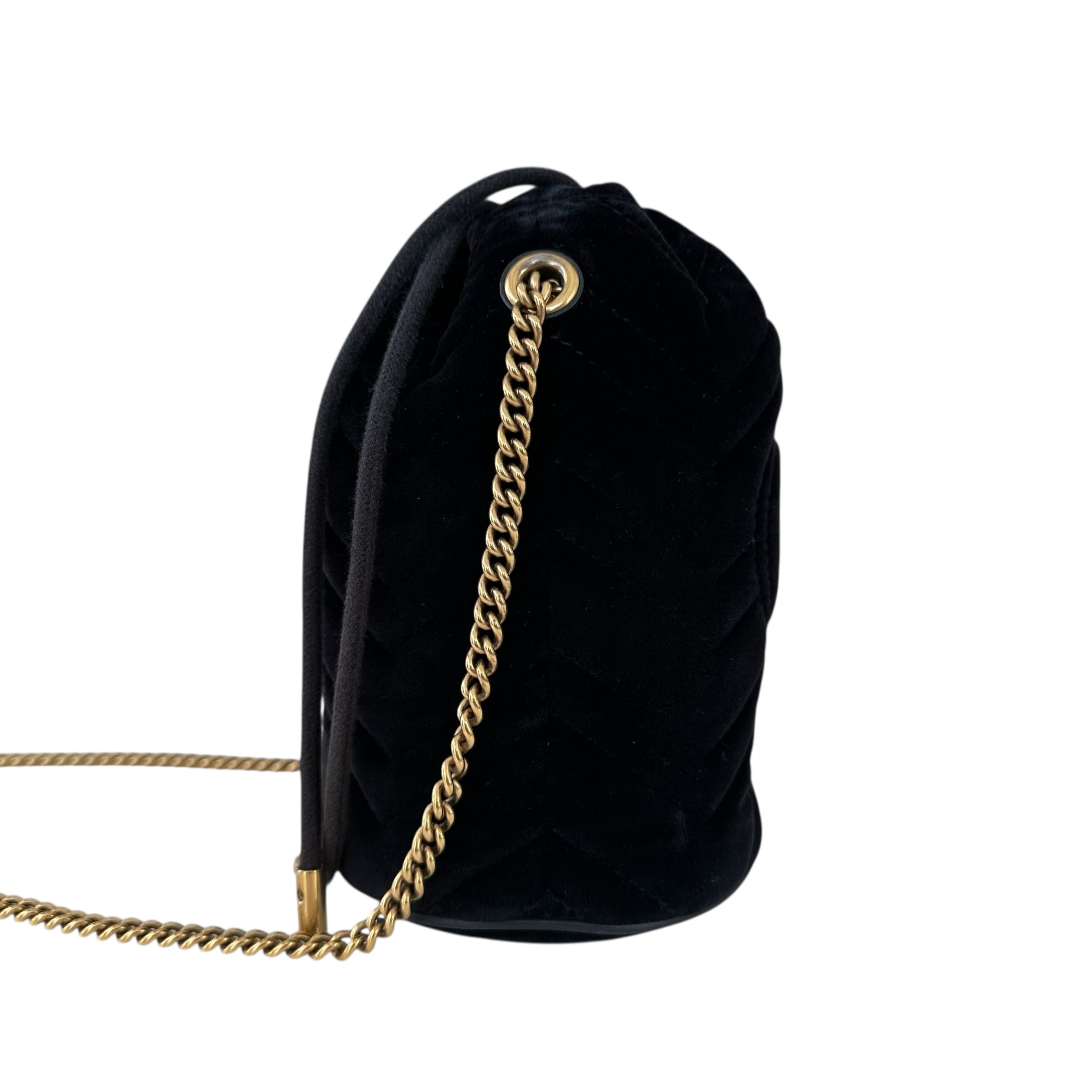 Gucci mini borsa a secchiello GG Marmont