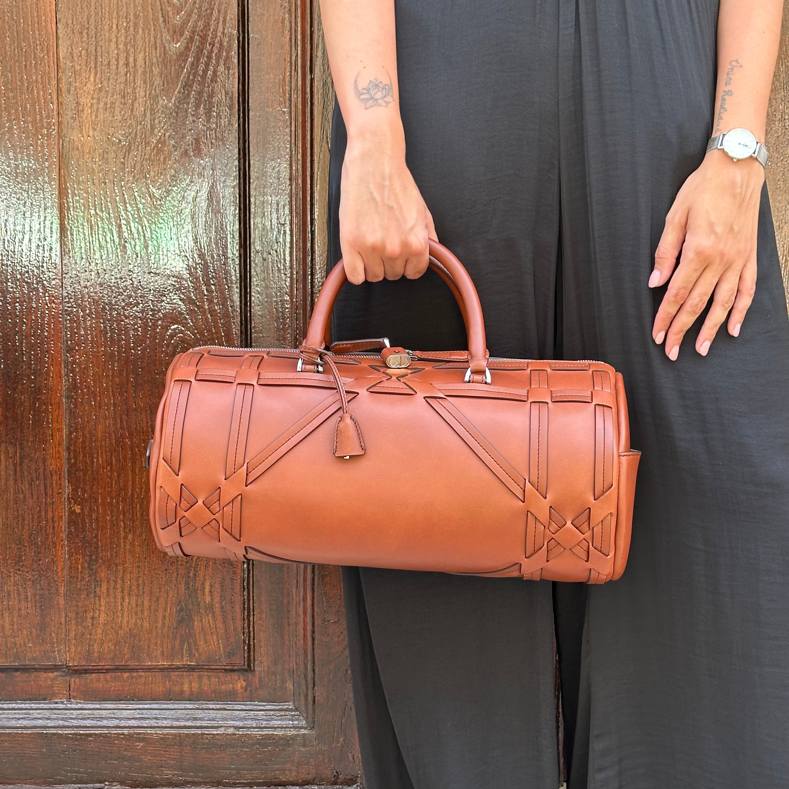 Dior borsa a mano cilindrica