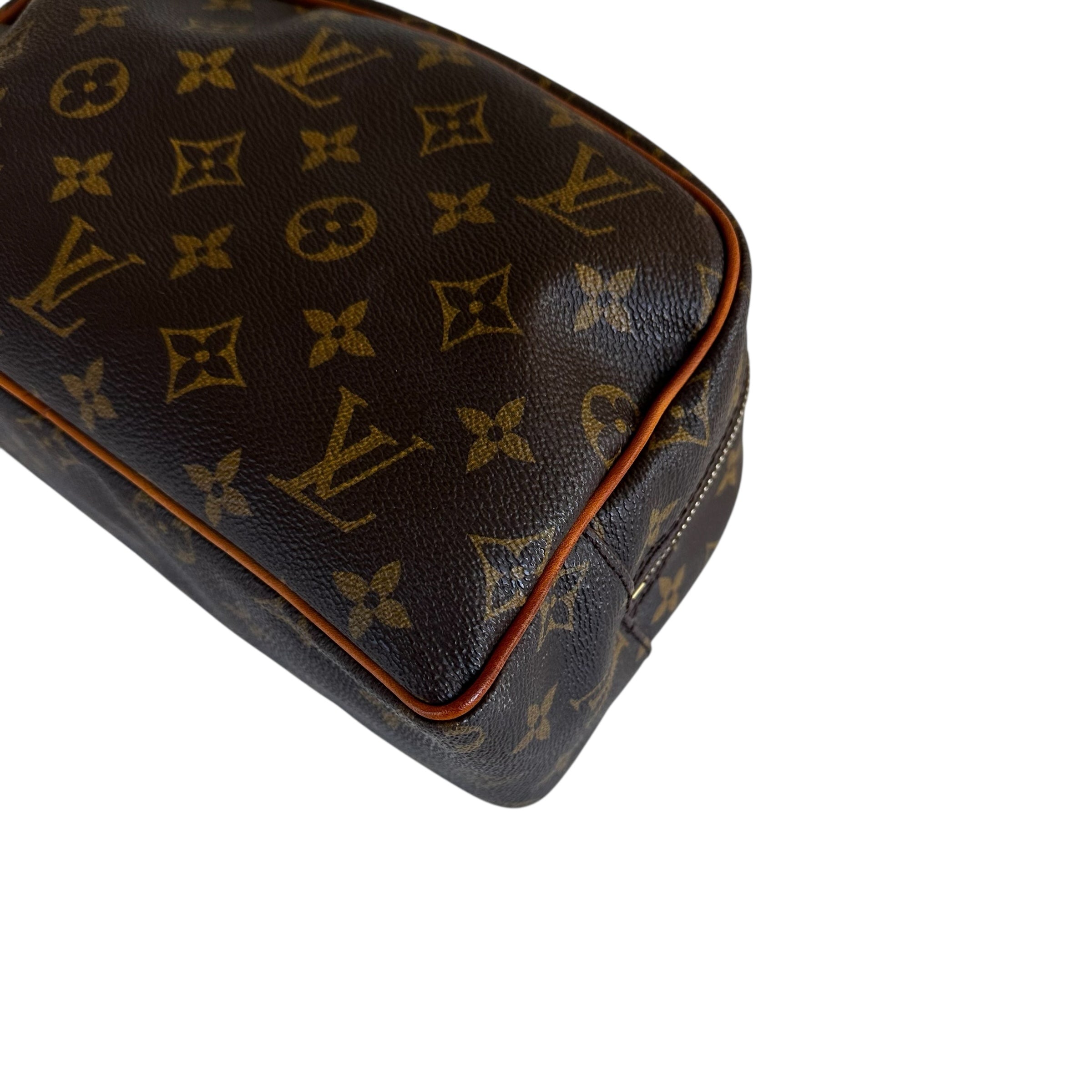 Louis Vuitton Trousse Toilette 25