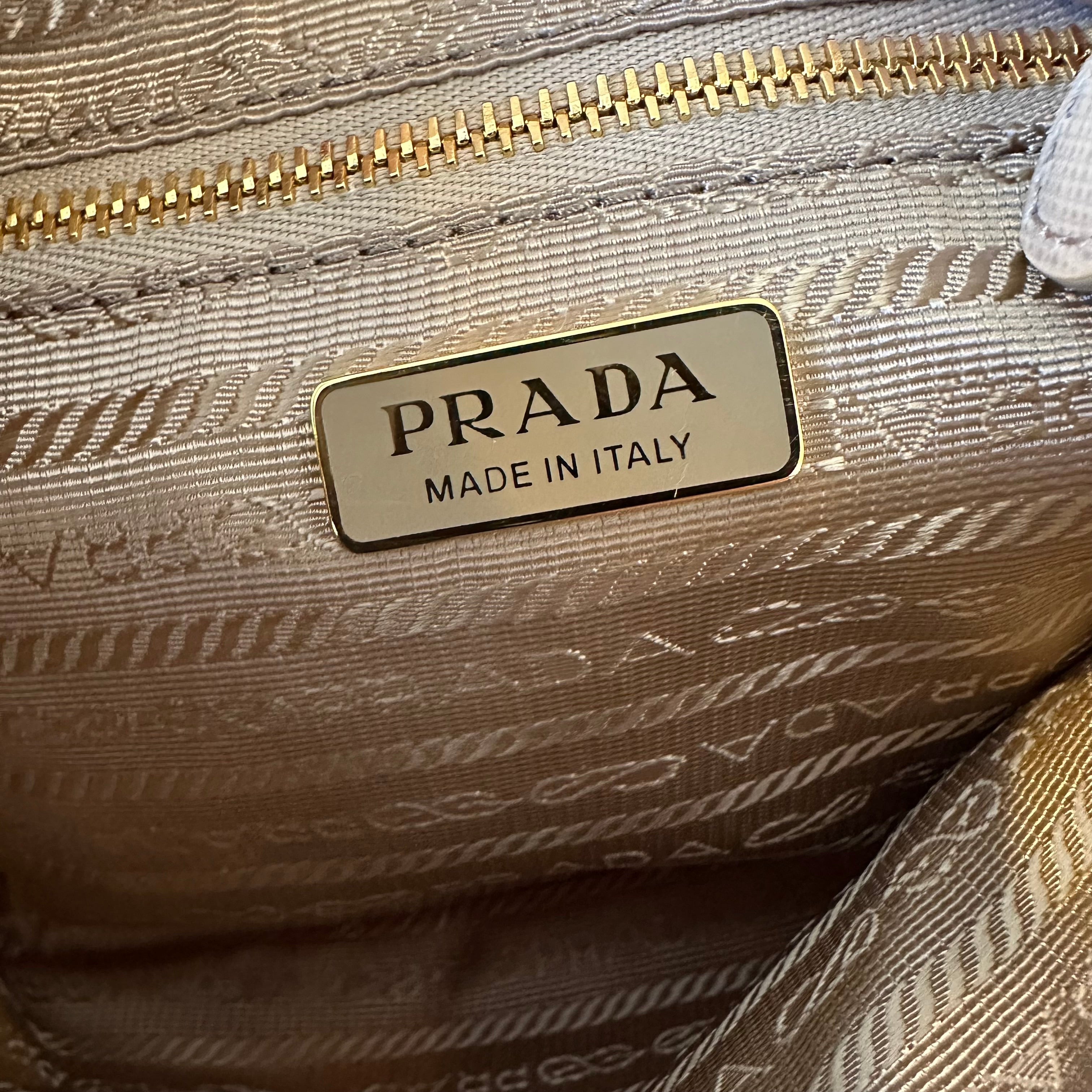 Prada mini borsa Re-Edition 2005