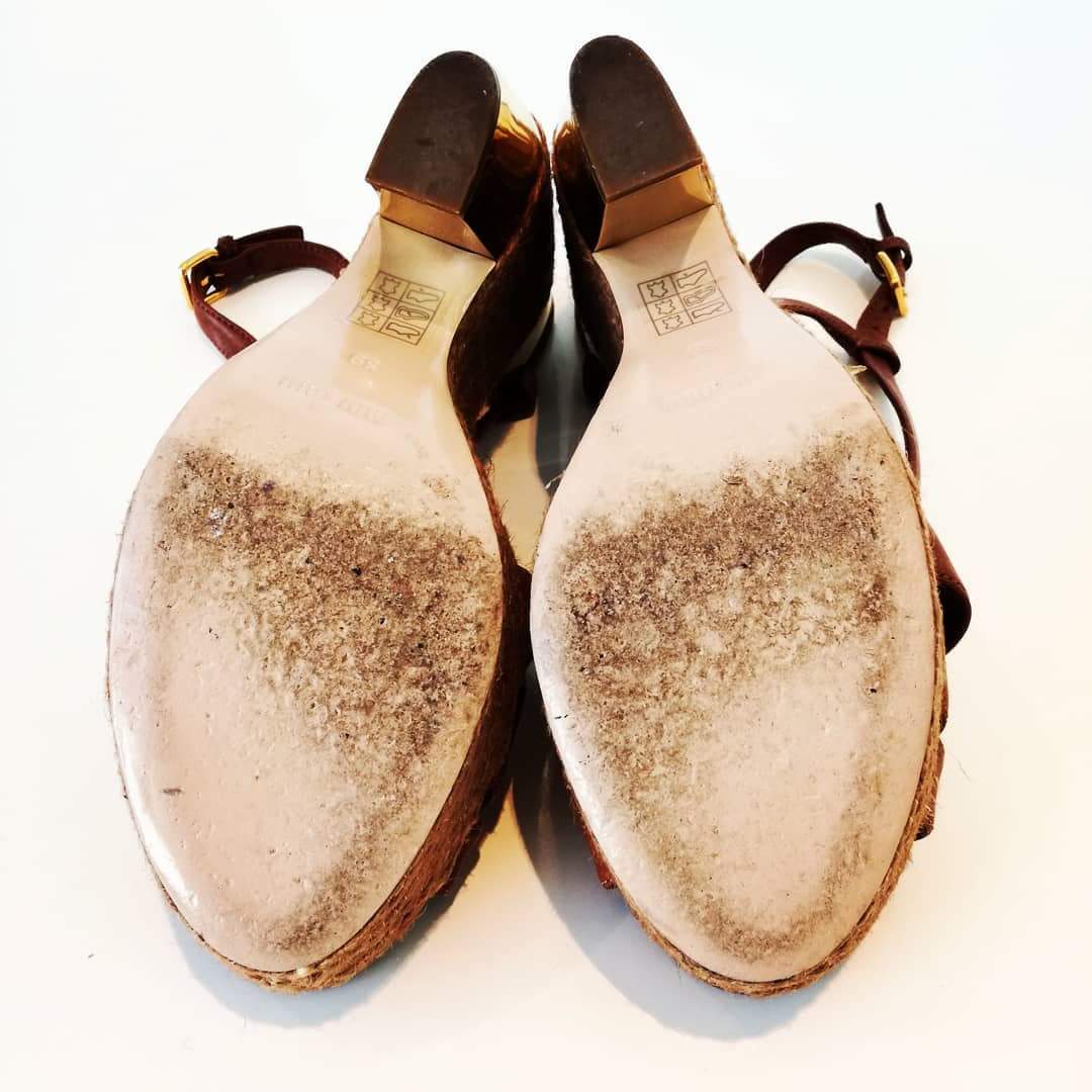 Sandalo Miu Miu in pelle marrone con zeppa