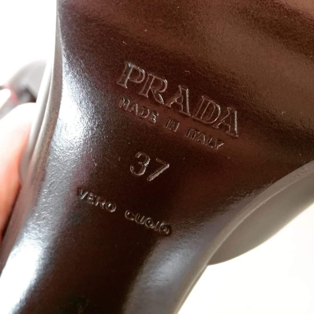 Décolleté Prada in pelle