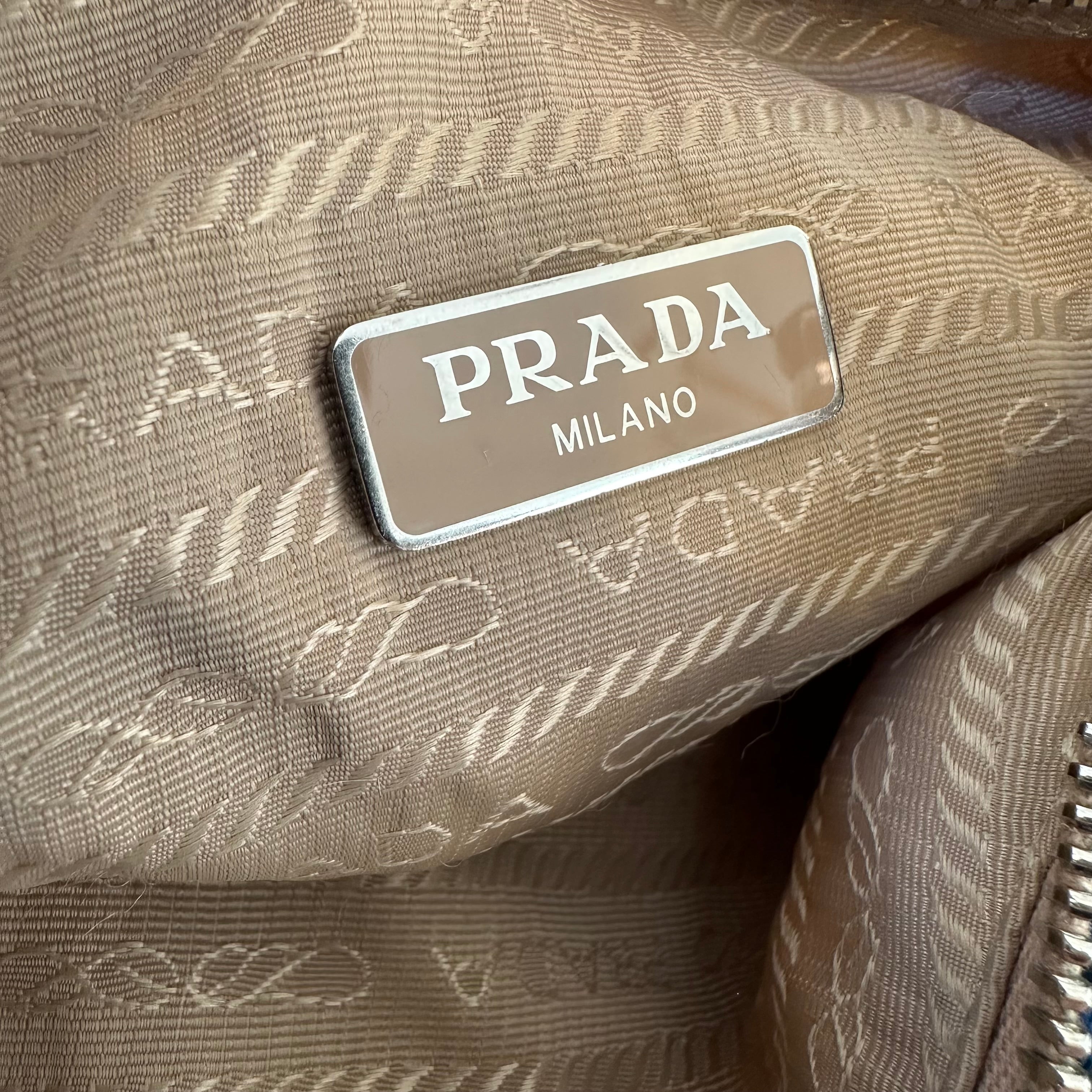 Prada borsa Re-Edition 2005