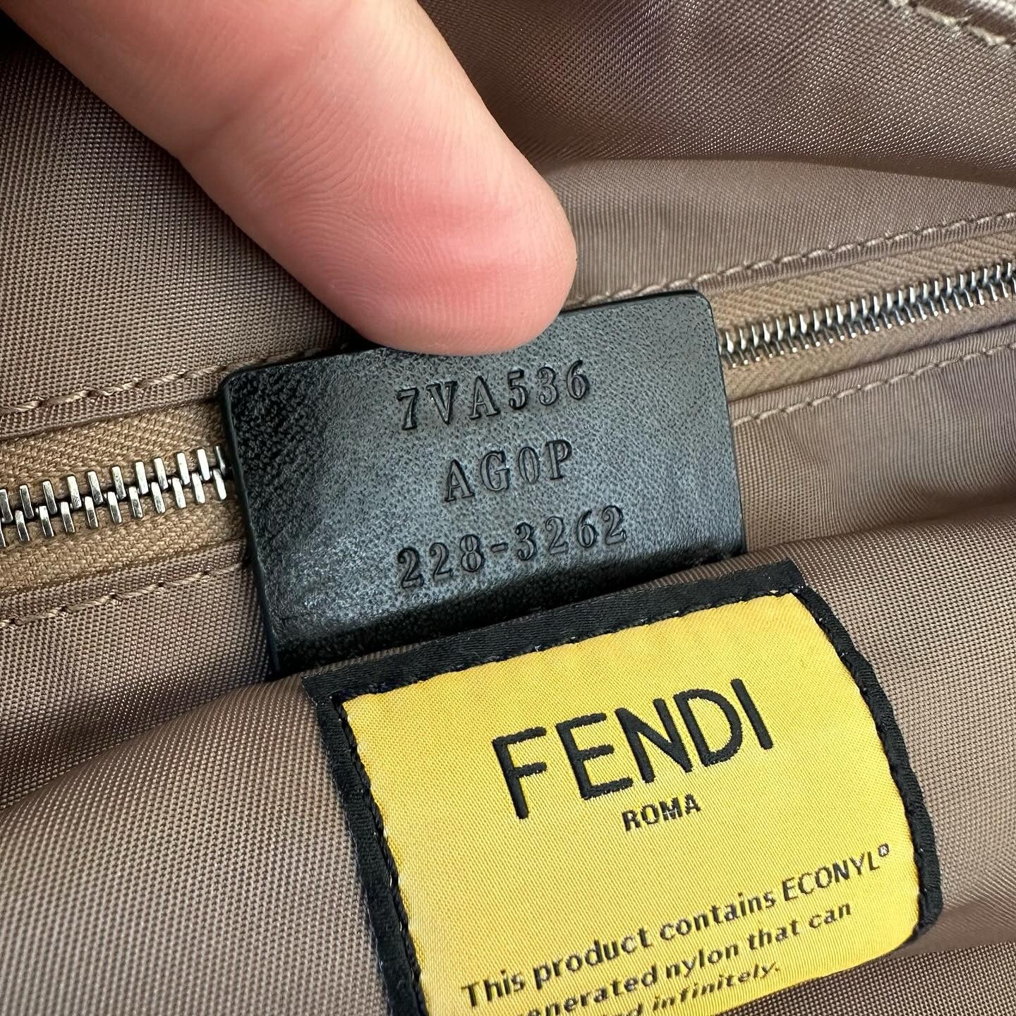 Fendi baguette Messenger grande