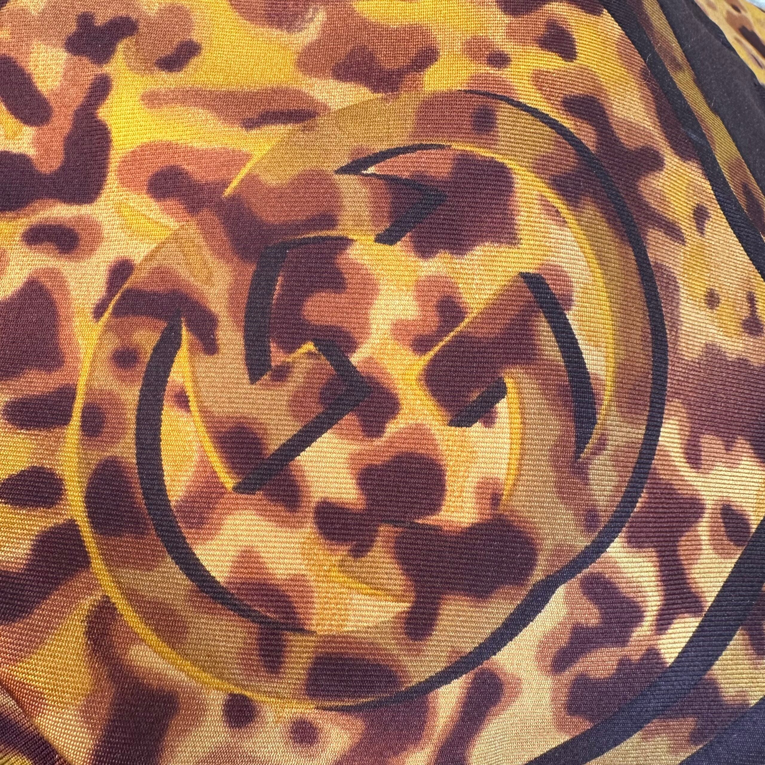 Gucci foulard maculato in seta