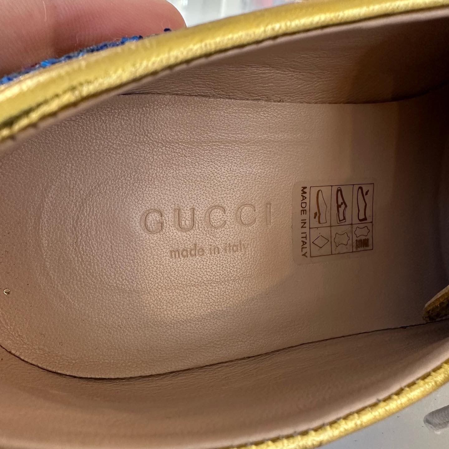 Sneaker Gucci Falacer con paillettes Stile: 494609