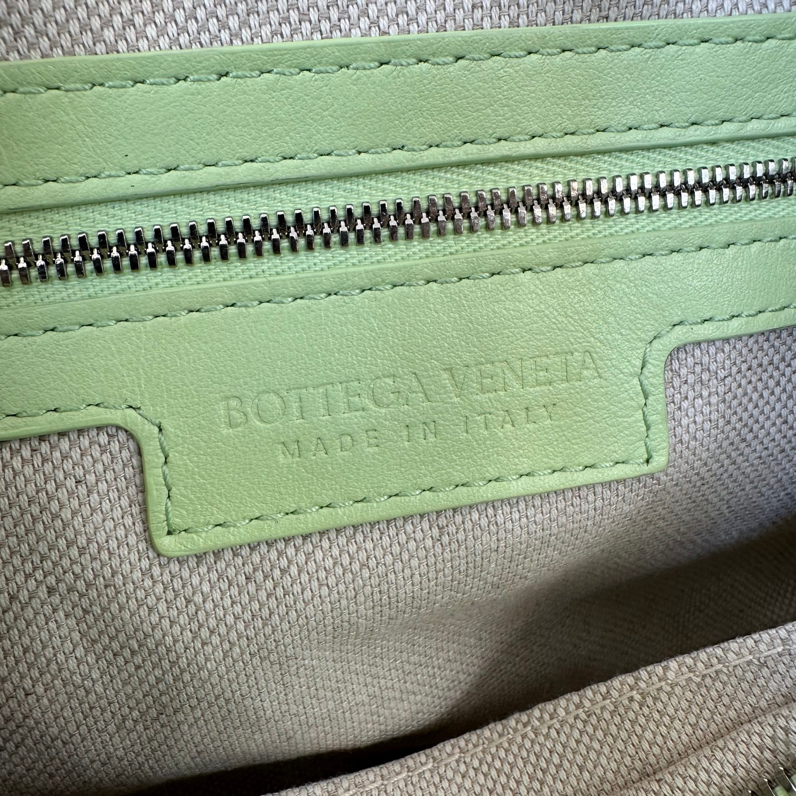 Bottega veneta Camera Bag intrecciata