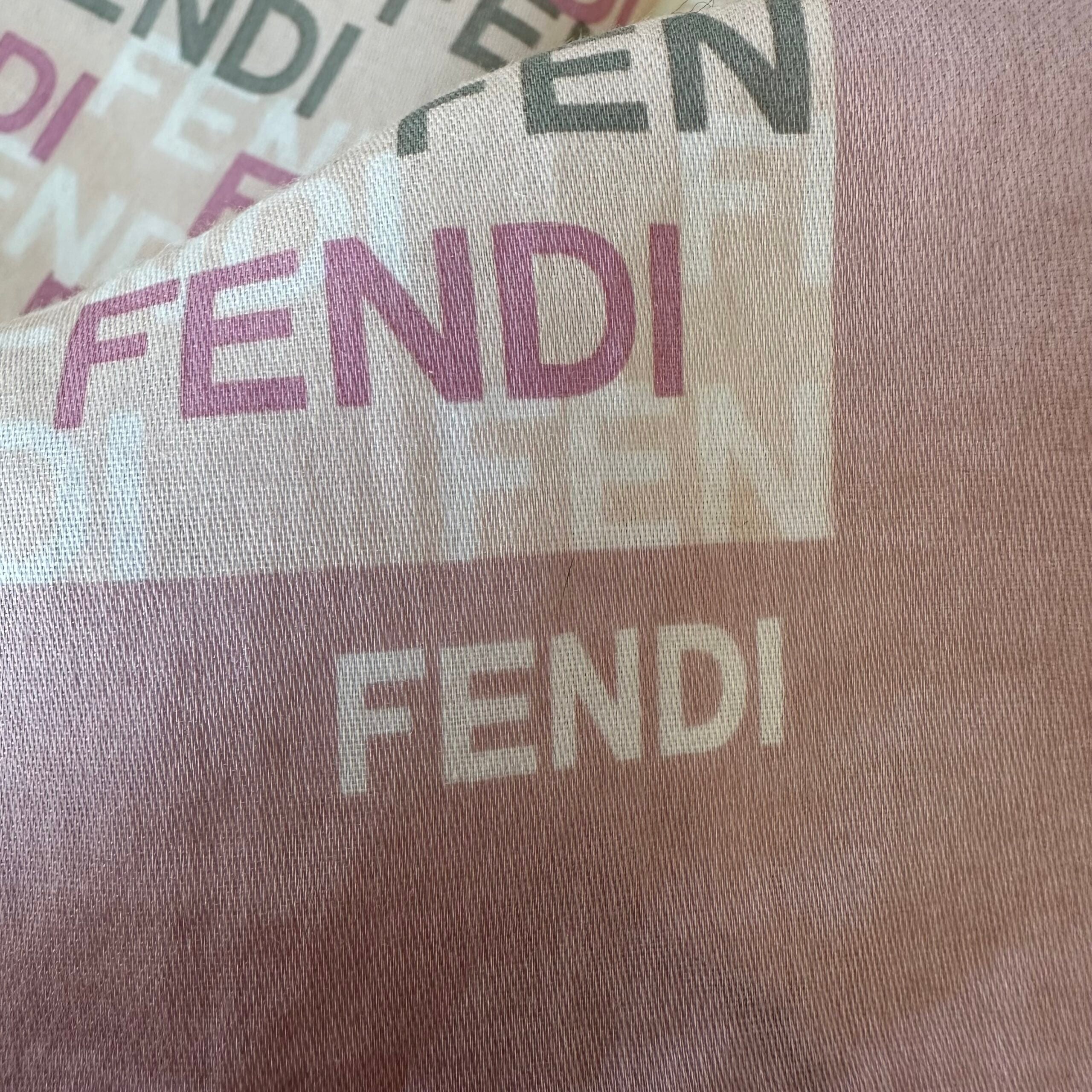 Fendi foulard piccolo