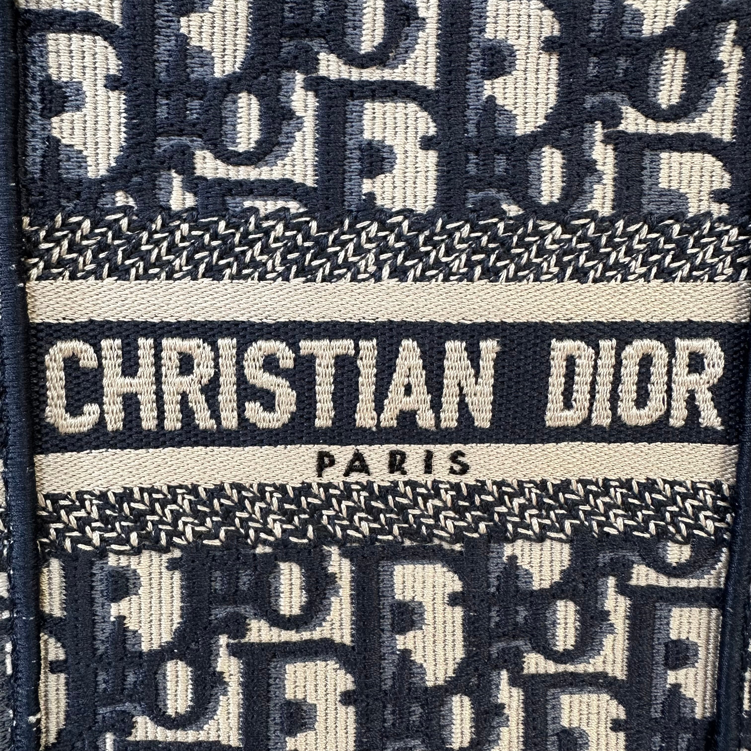 Dior Borsa Book Tote Pouch