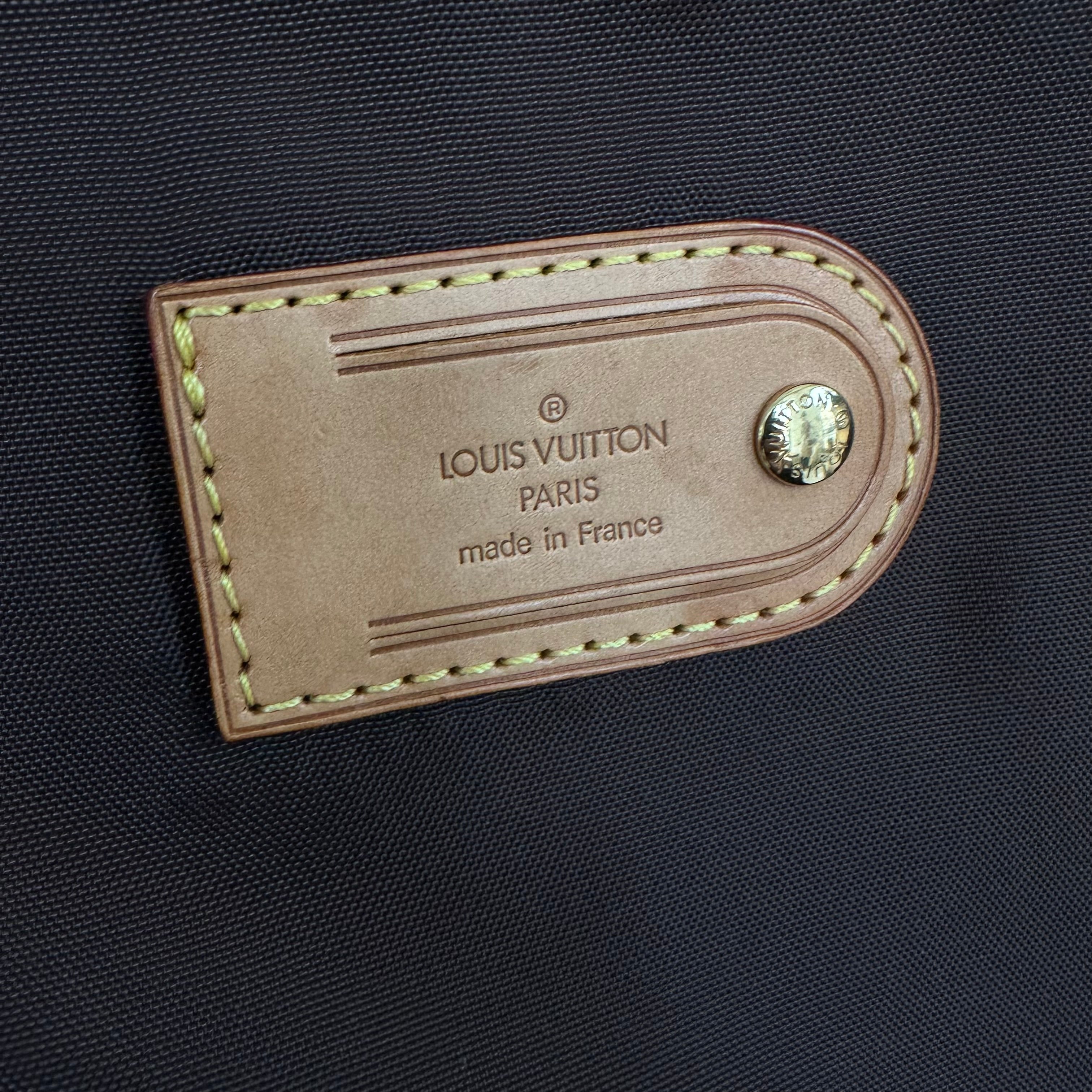 Louis Vuitton Trolley Pégase 45