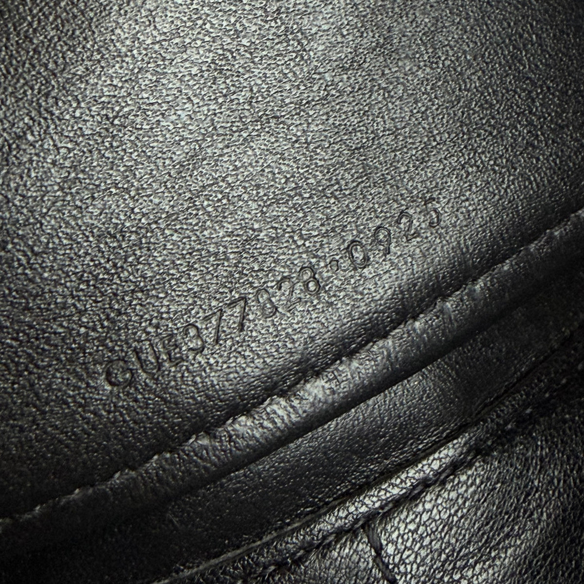 Saint Laurent pochette con catena Cassandre