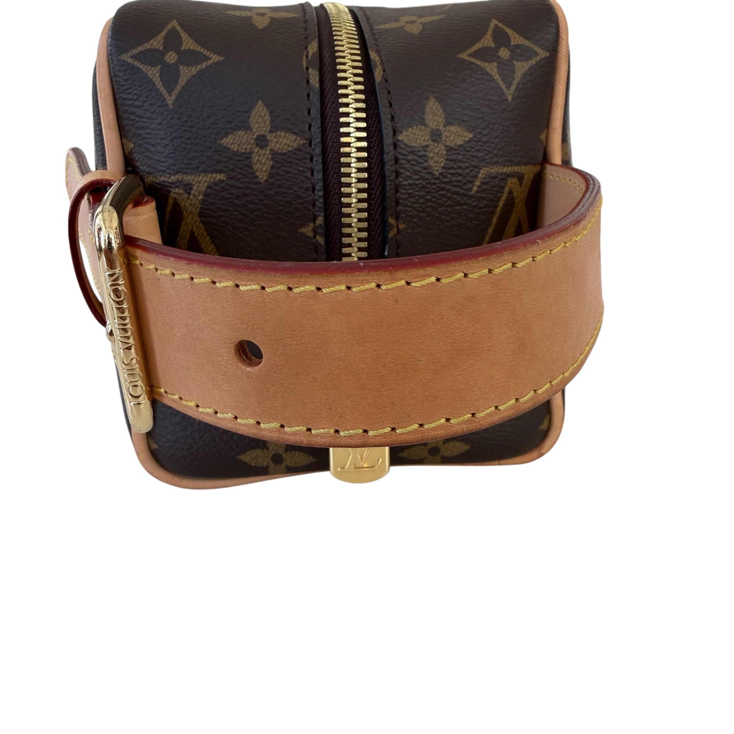 Louis Vuitton Trousse Toilette Locker Dopp Kit