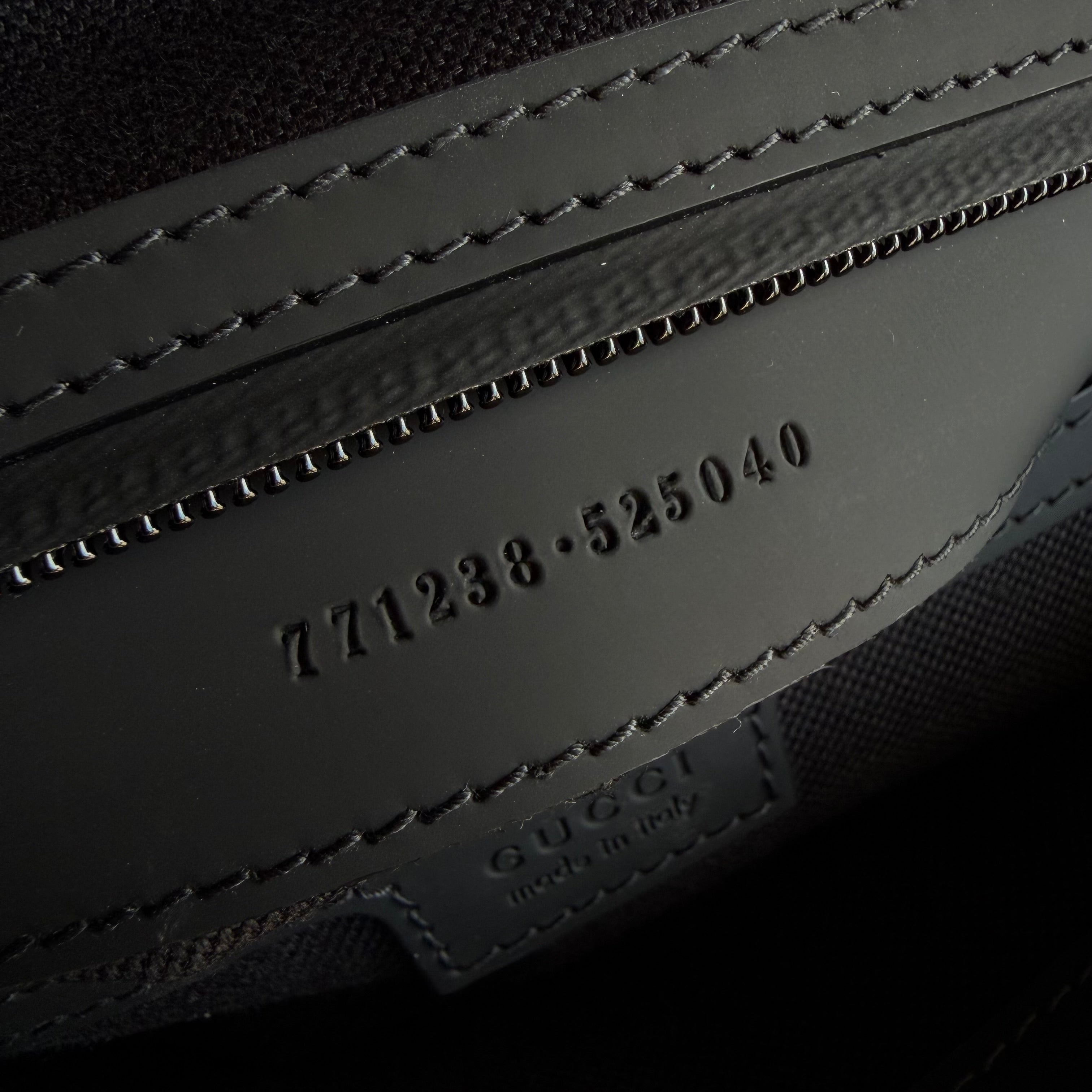 Gucci borsa shopping in pelle GG