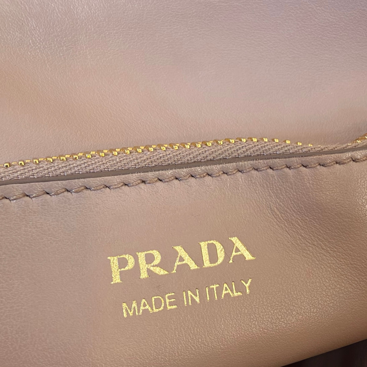 Prada borsa Monochrome