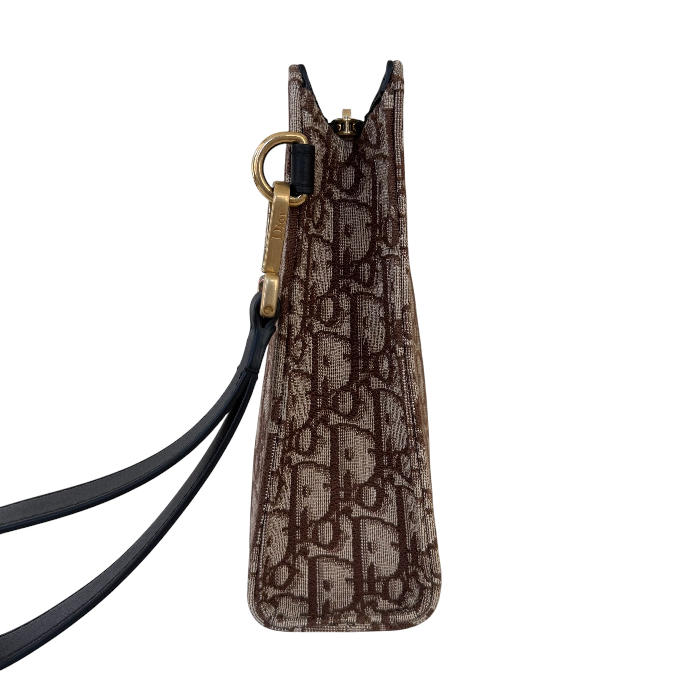 Dior Pochette triangolare A5