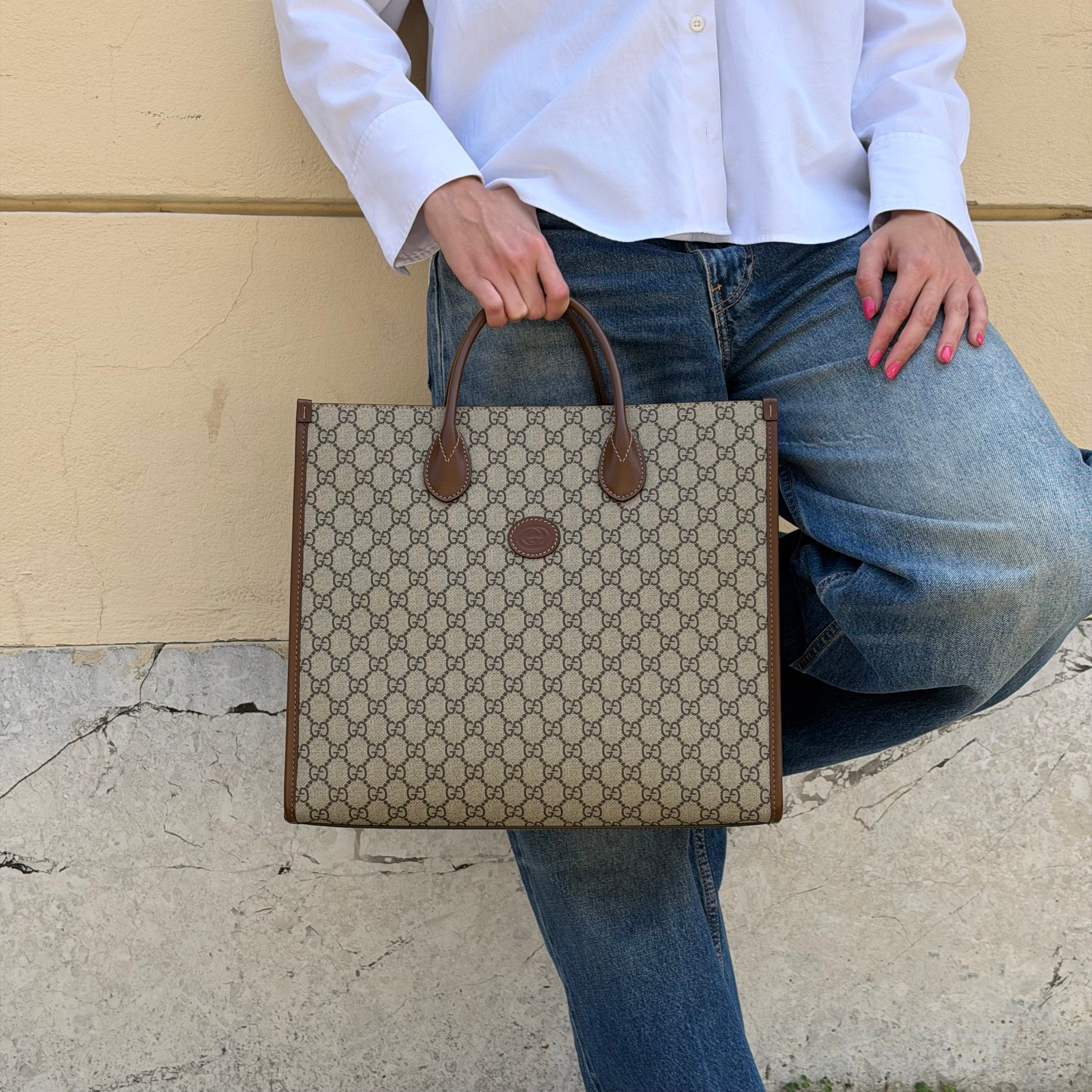 Gucci borsa shopping Interlocking grande