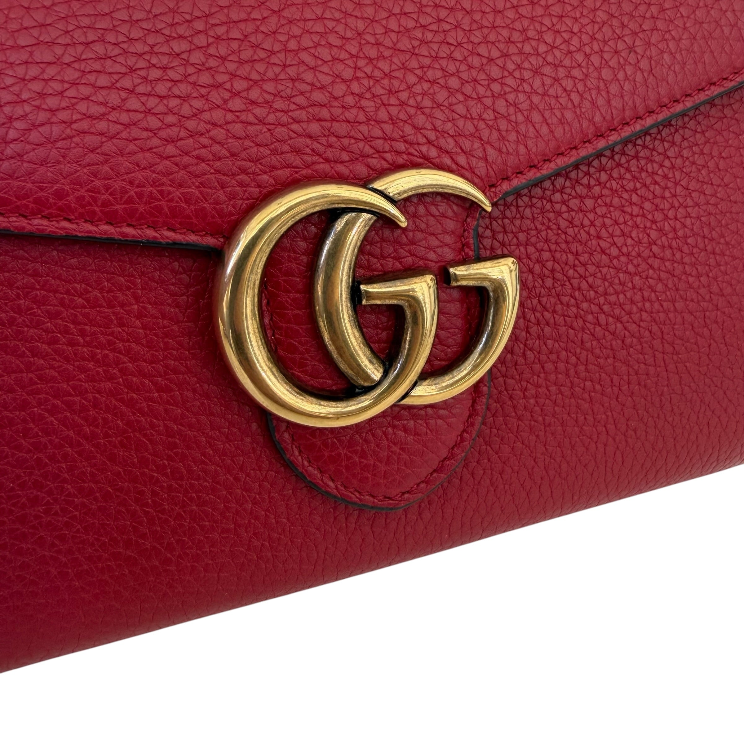 Gucci portafoglio GG Marmont con catena