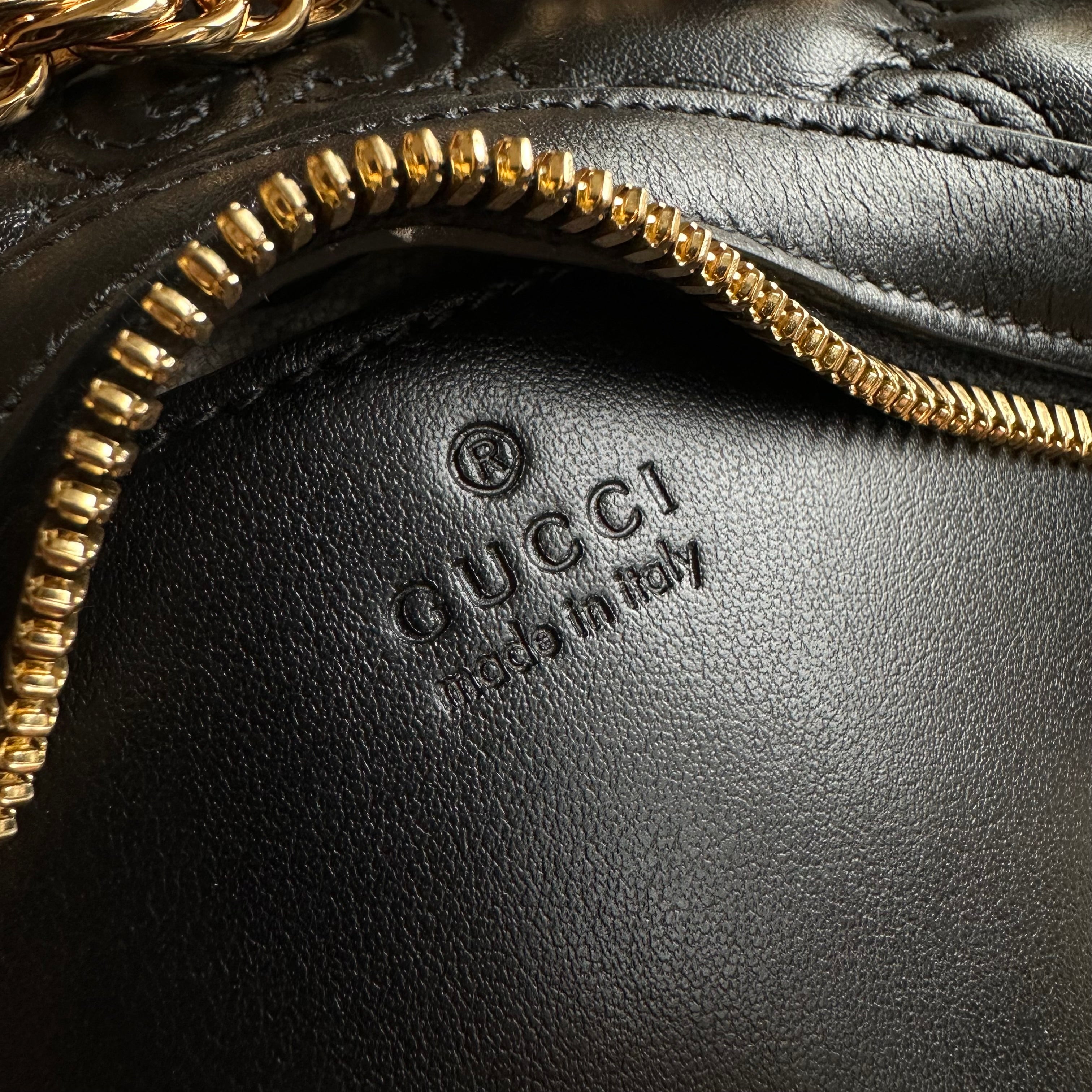 Gucci mini borsa GG in pelle matelassé