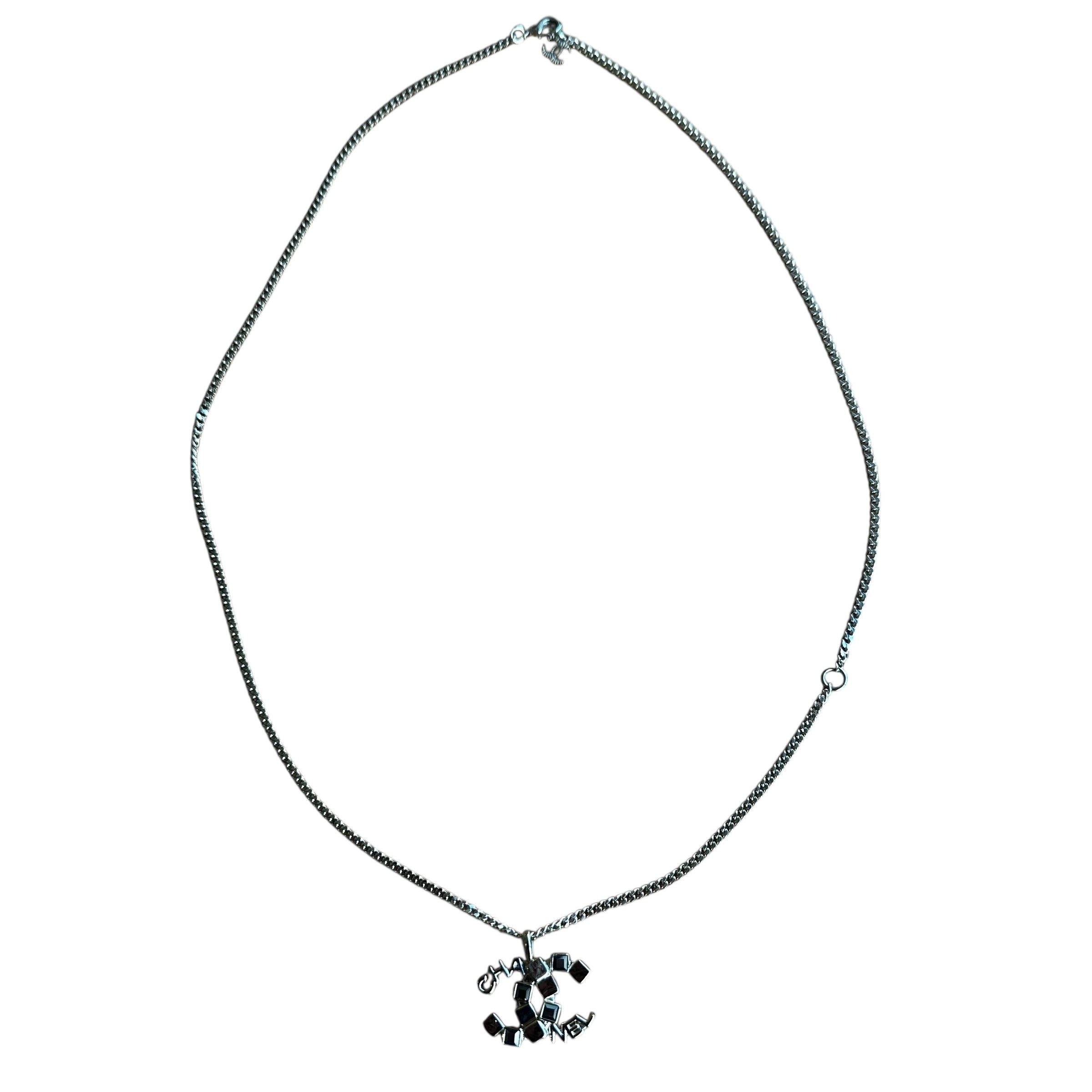 Chanel pendente CC su catena