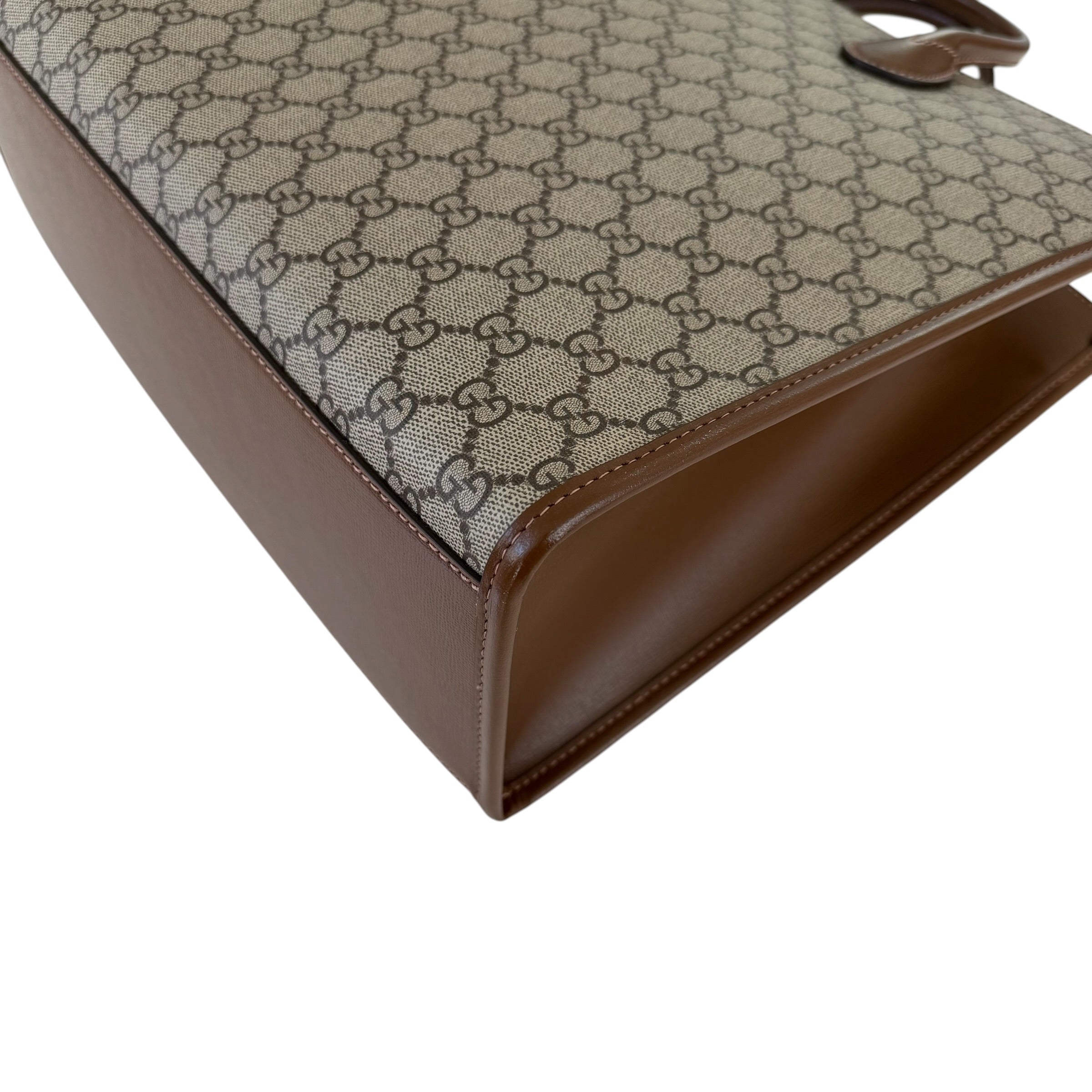 Gucci borsa shopping Interlocking grande