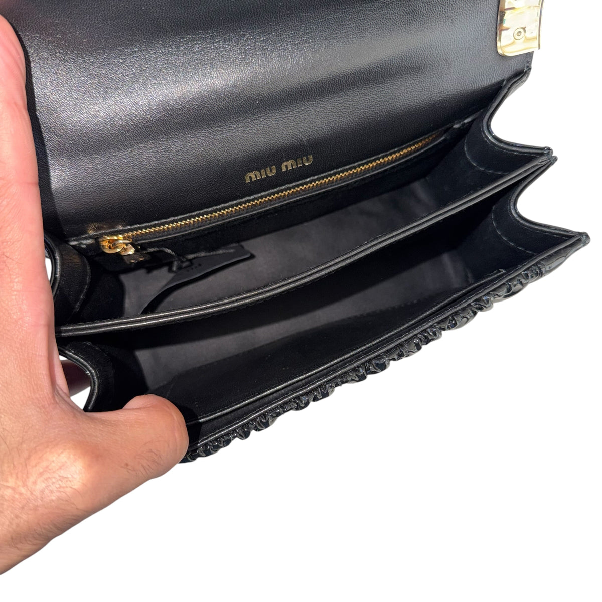Miu Miu borsa Confidential