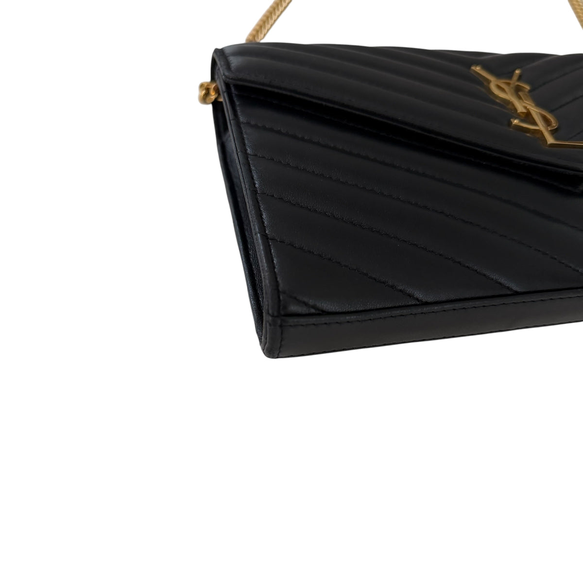 Saint Laurent pochette con catena Cassandre