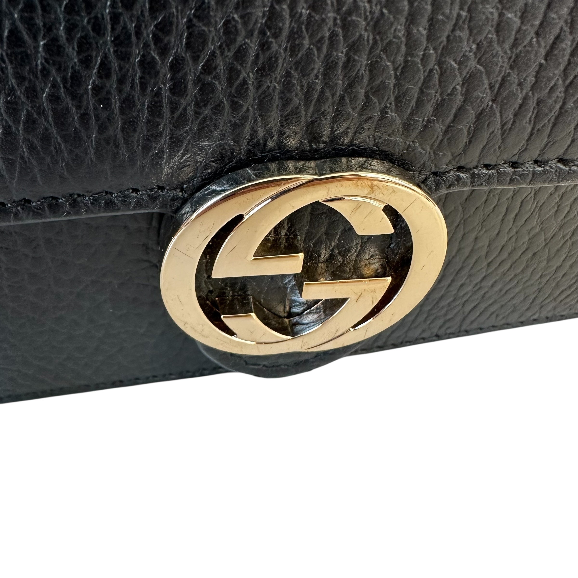 Gucci portafoglio con catena Interlocking