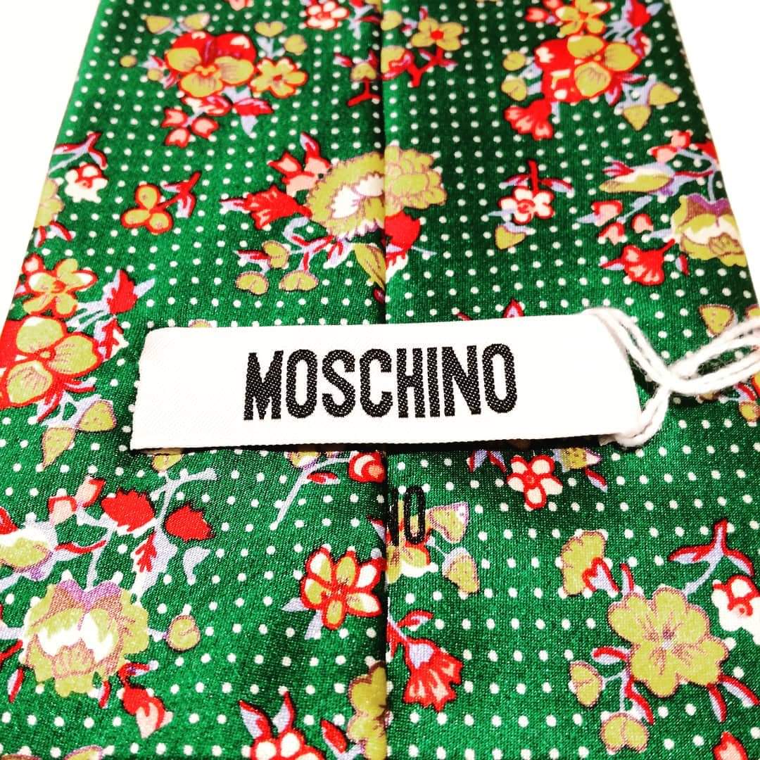Cravatta Moschino fantasia in seta