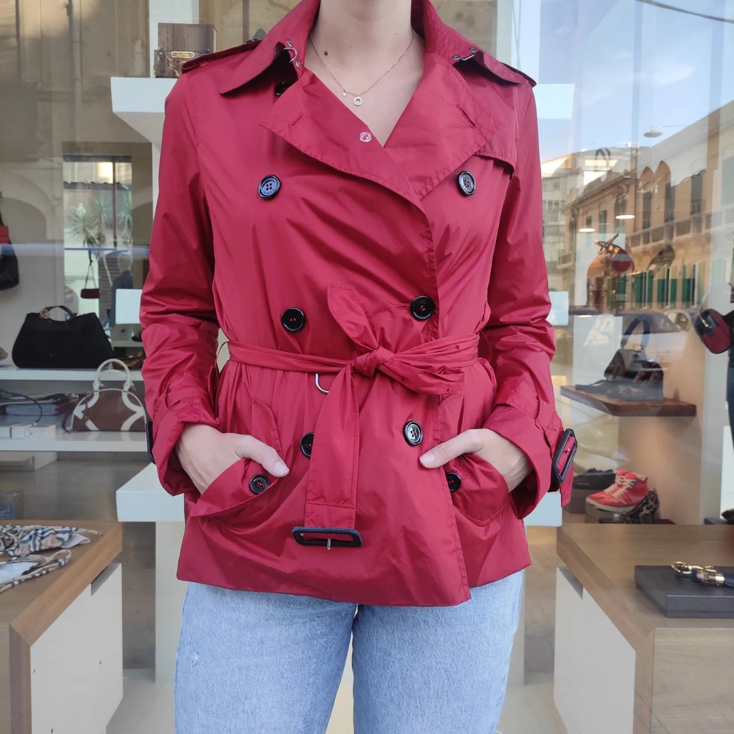 Trench corto Burberry Brit in nylon