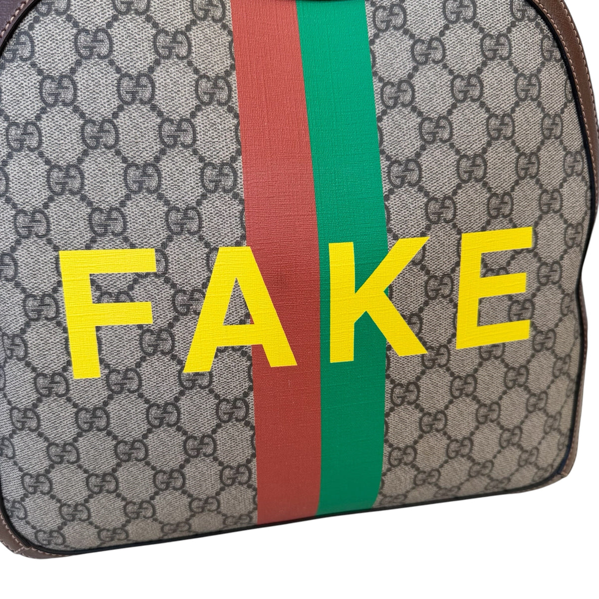 Gucci zaino Interlocking Fake Not