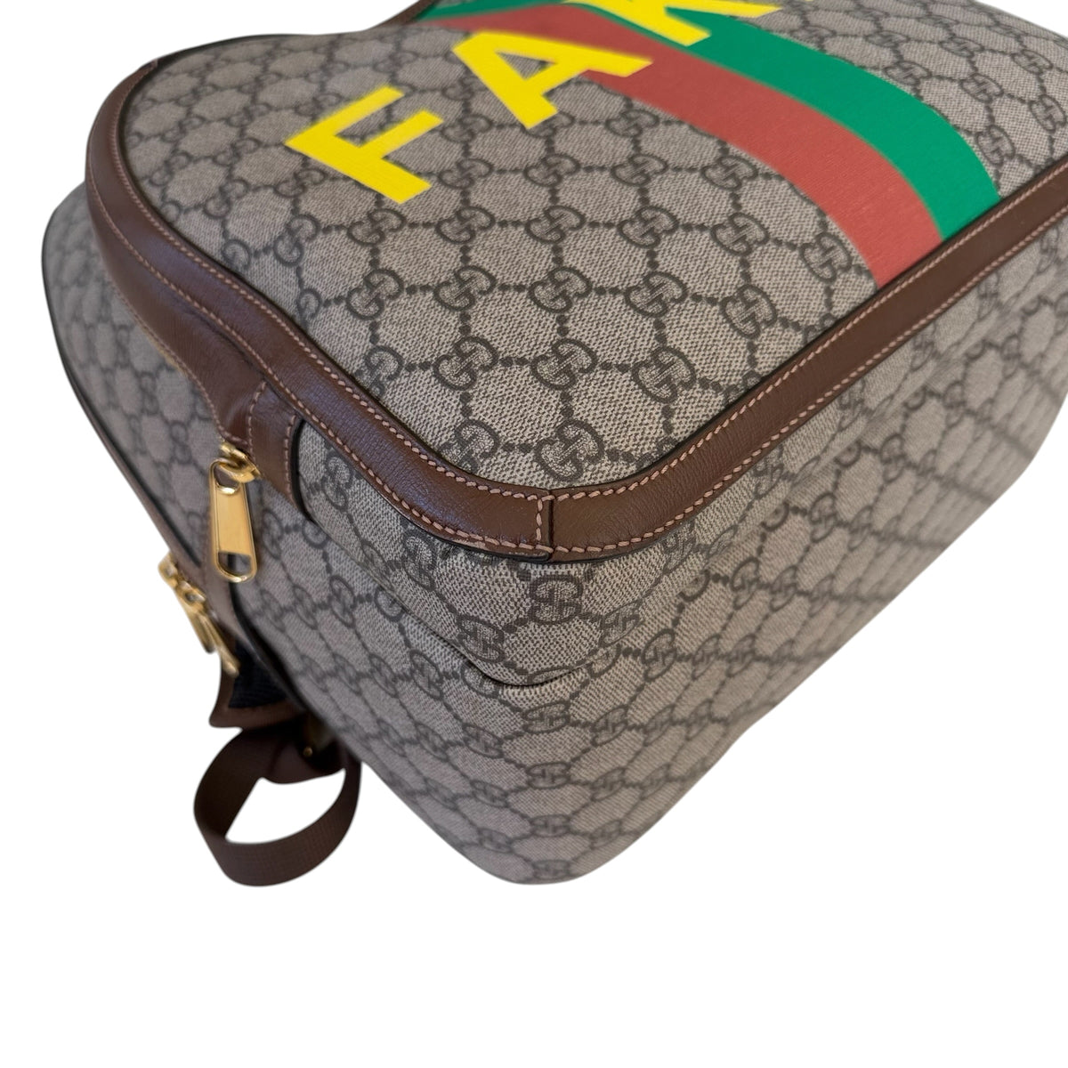 Gucci zaino Interlocking Fake Not