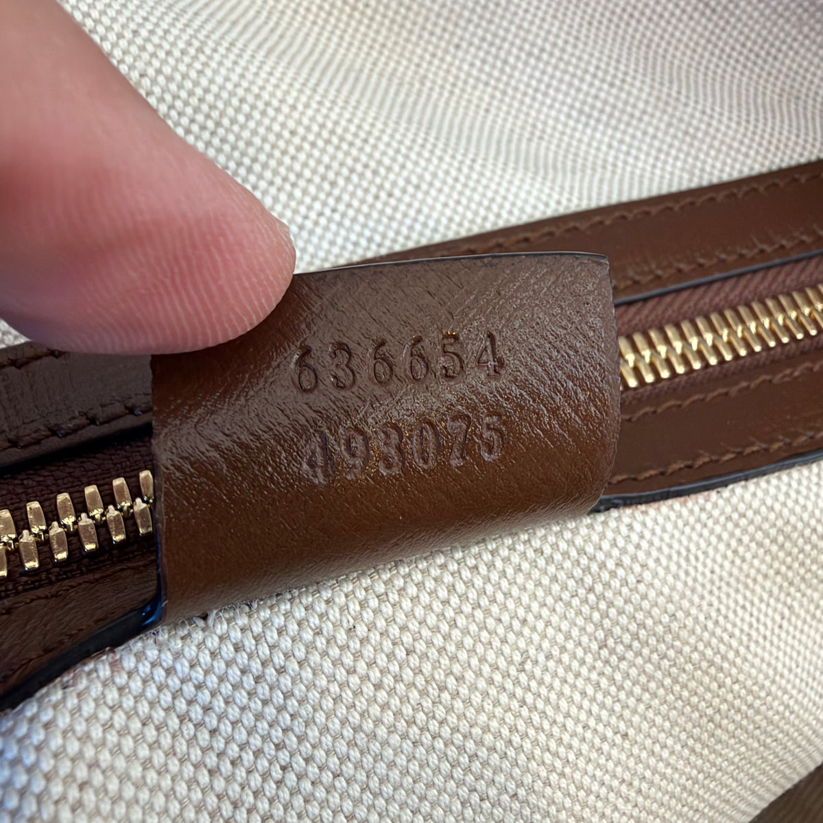 Gucci zaino Interlocking Fake Not
