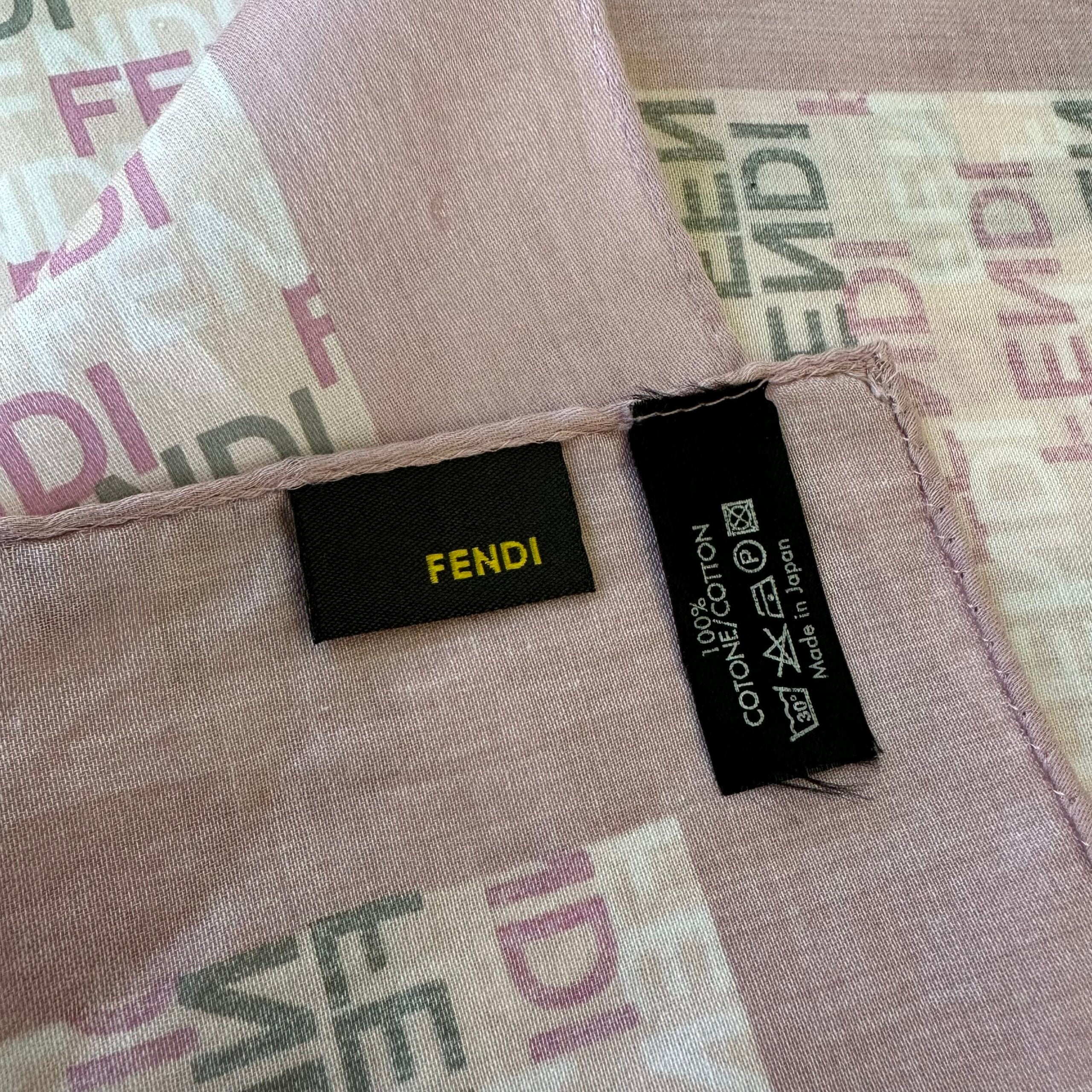 Fendi foulard piccolo
